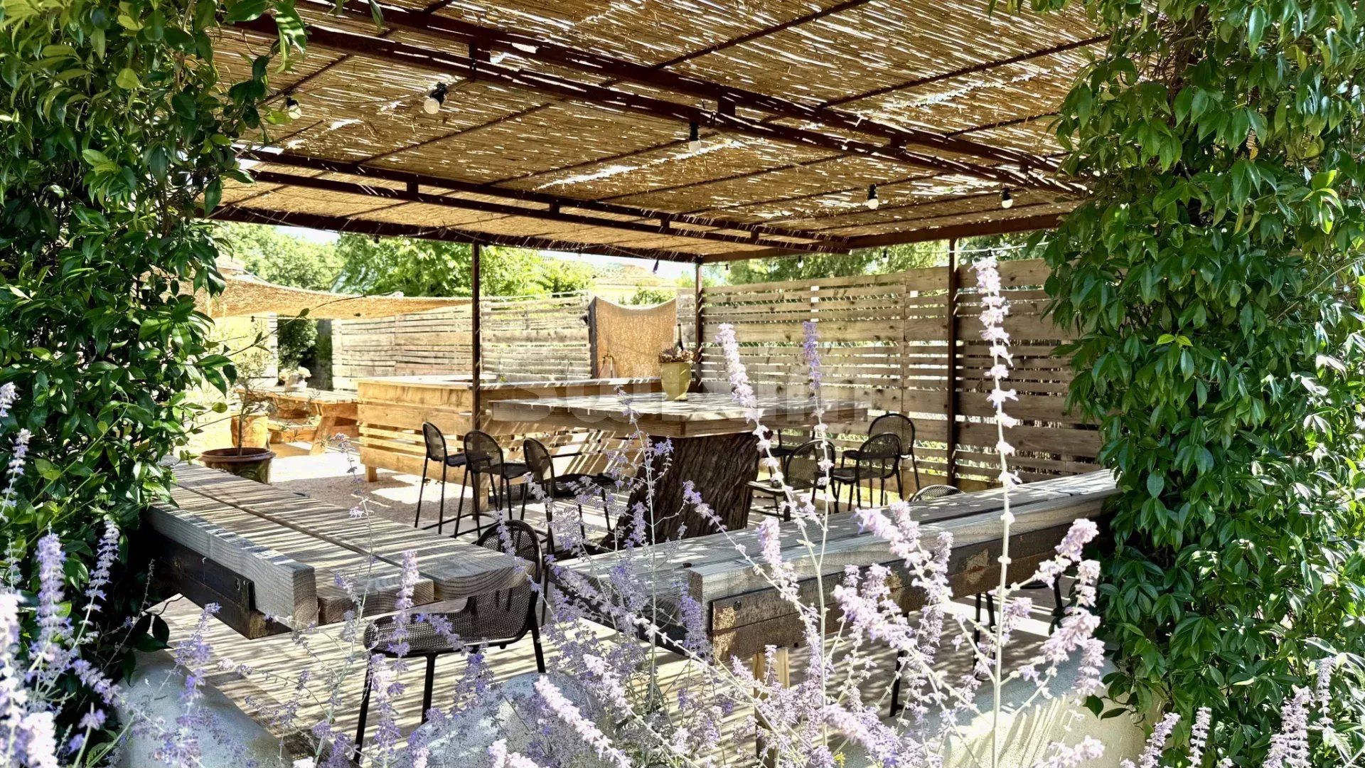 mas 8 Camere in vendita su Uzès (30700)