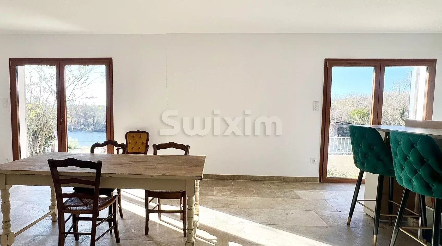 bastida 3 Salas en venta en Moussac (30190)