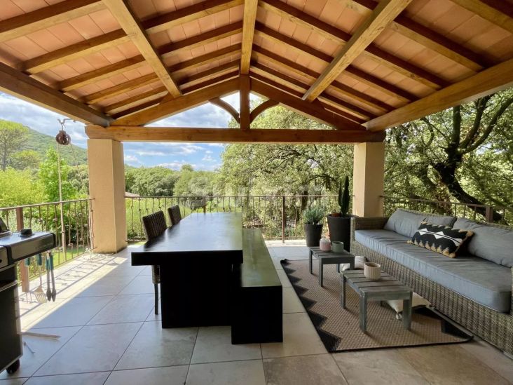 Vente Villa Saint-Jean-du-Pin 5 Pièces 187 m²