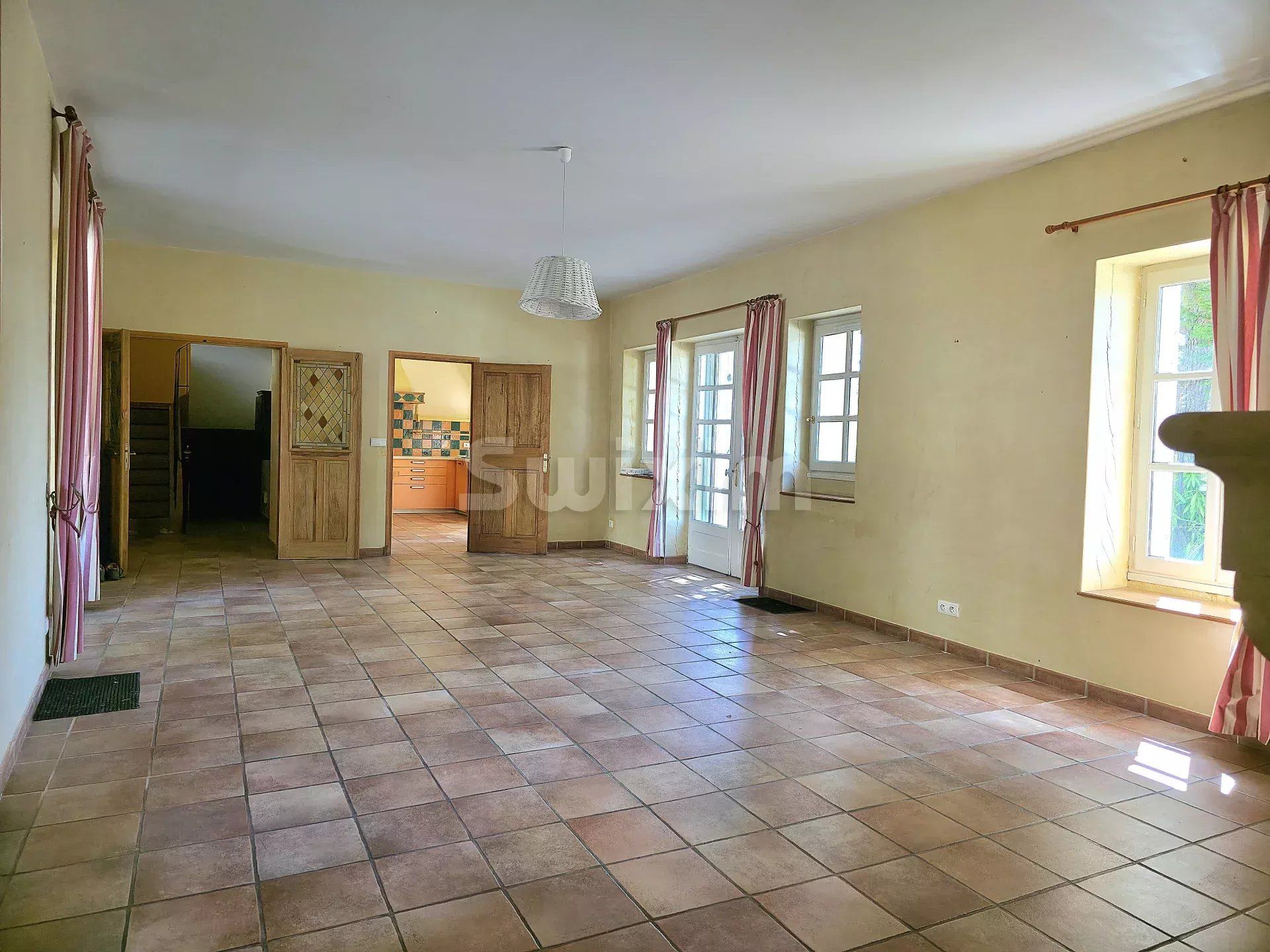 casa 8 Quartos para venda sobre Visan (84820)