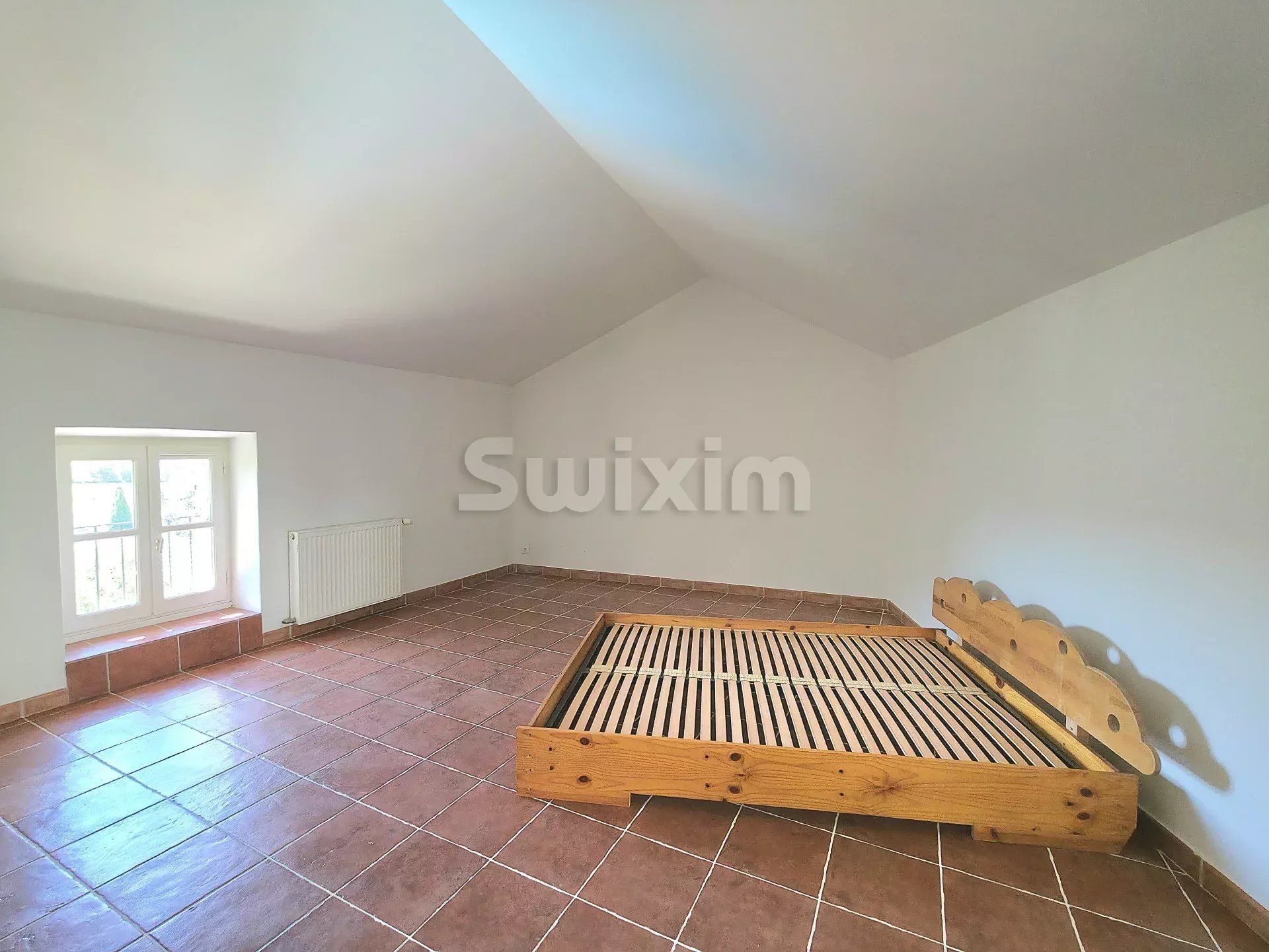 casa 8 Quartos para venda sobre Visan (84820)