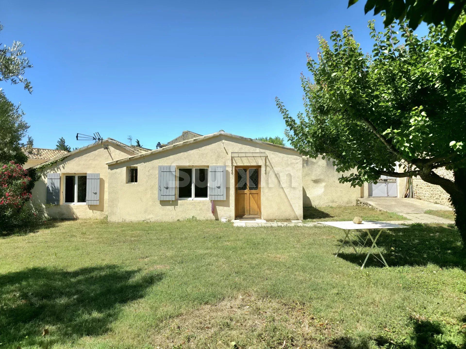 casa 8 Quartos para venda sobre Visan (84820)