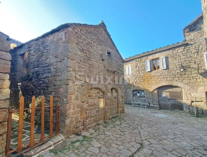 Venta Casa Villefort 2 Salas 94 m²