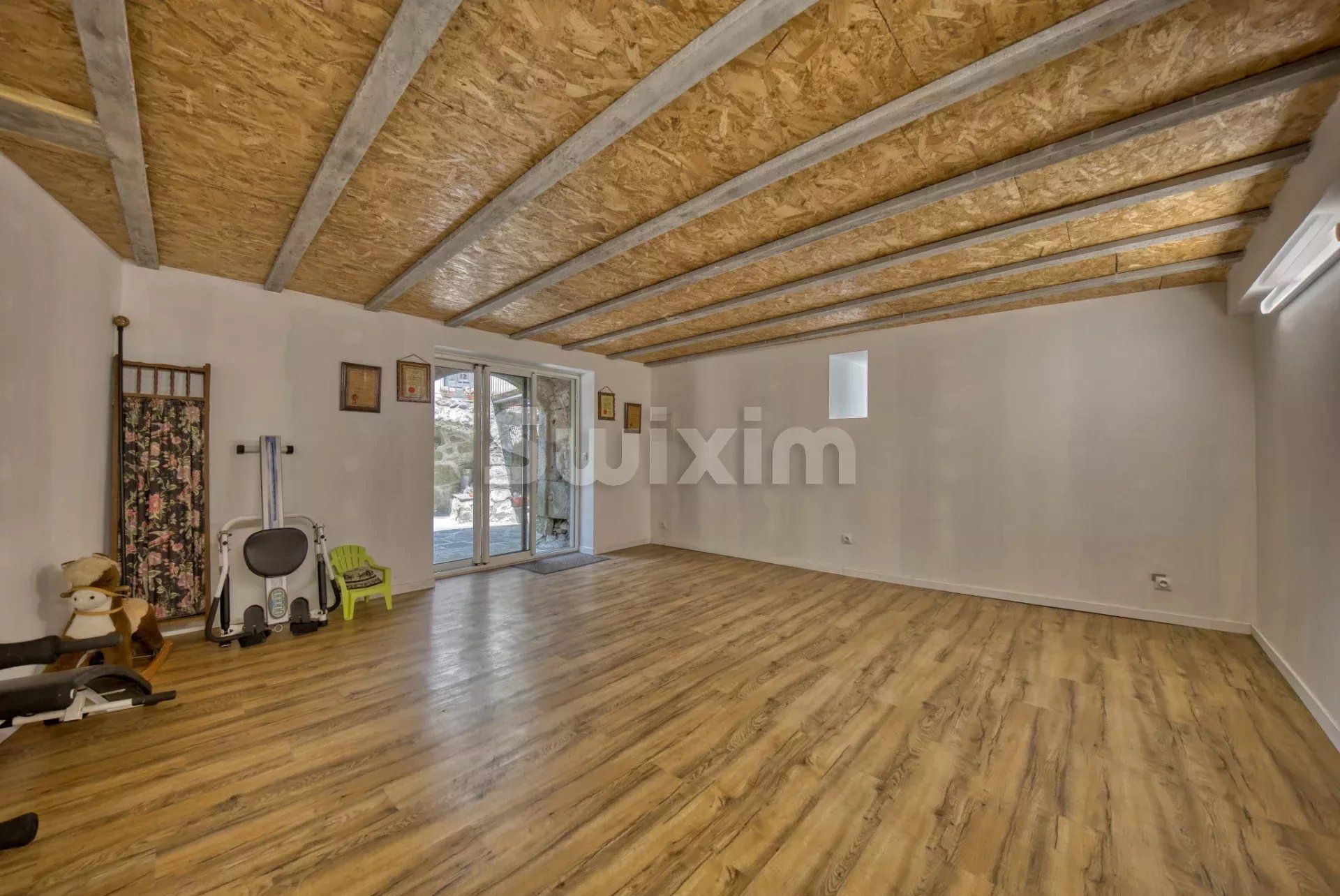 mas 15 Camere in vendita su Concoules (30450)