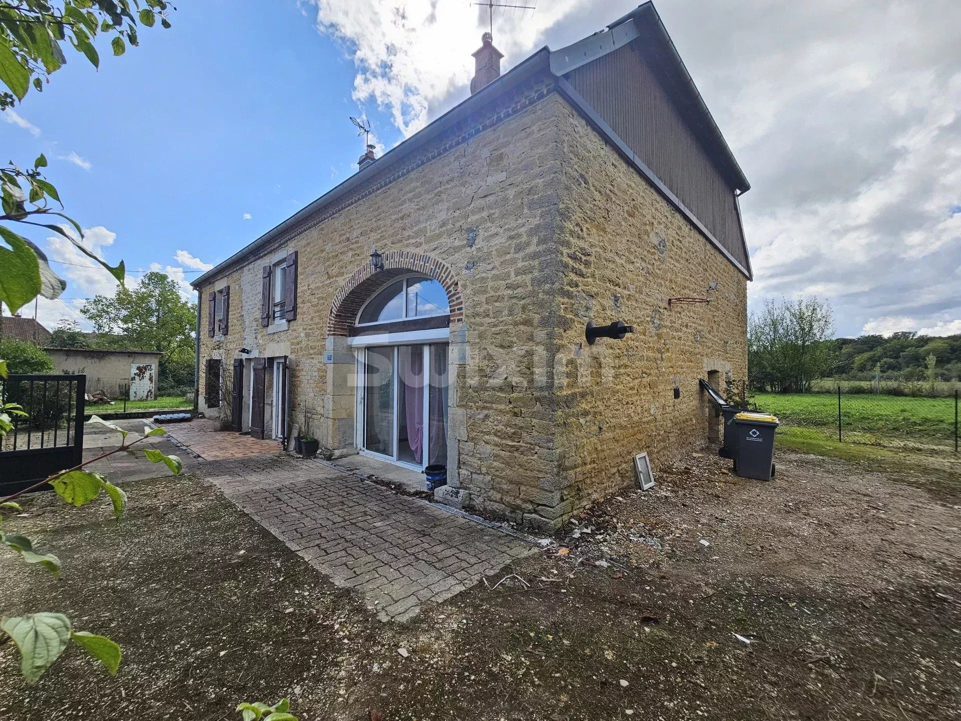 maison 5 Pièces en vente sur Mont-sous-Vaudrey (39380)