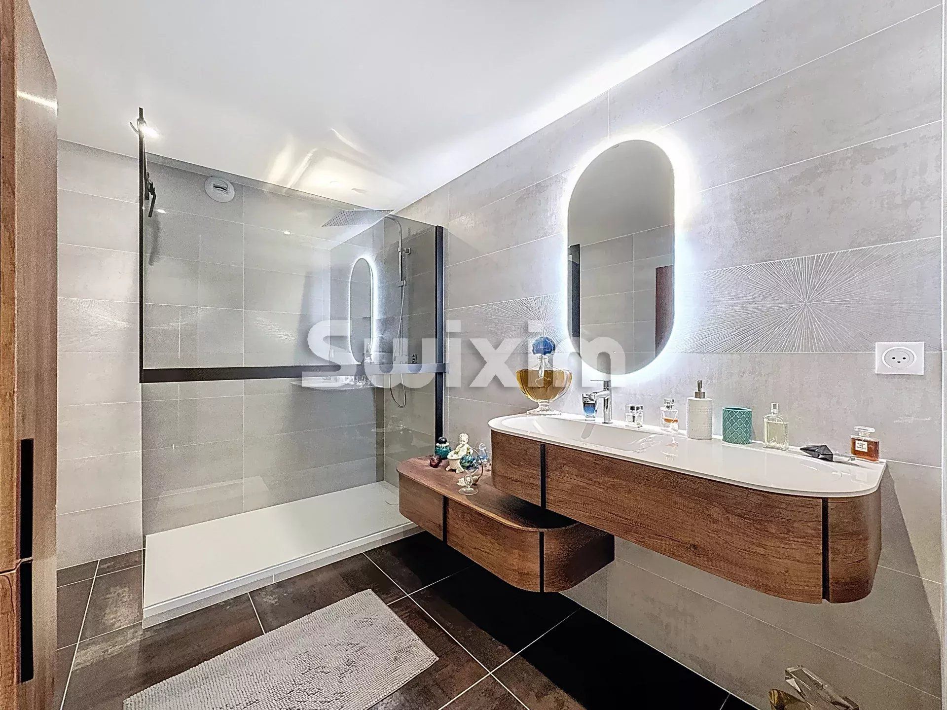 appartement 6 Pièces en vente sur Divonne-les-Bains (01220)