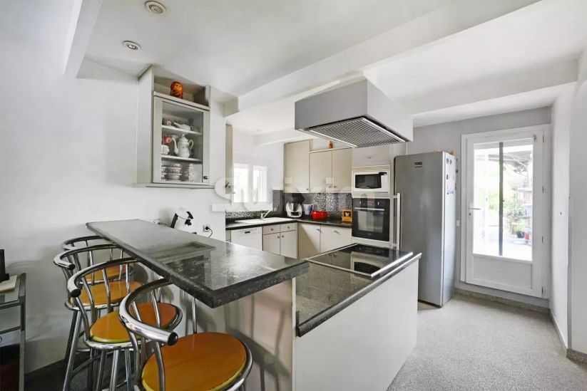 Vente Villa Nîmes 5&nbsp;Pièces 125&nbsp;m²