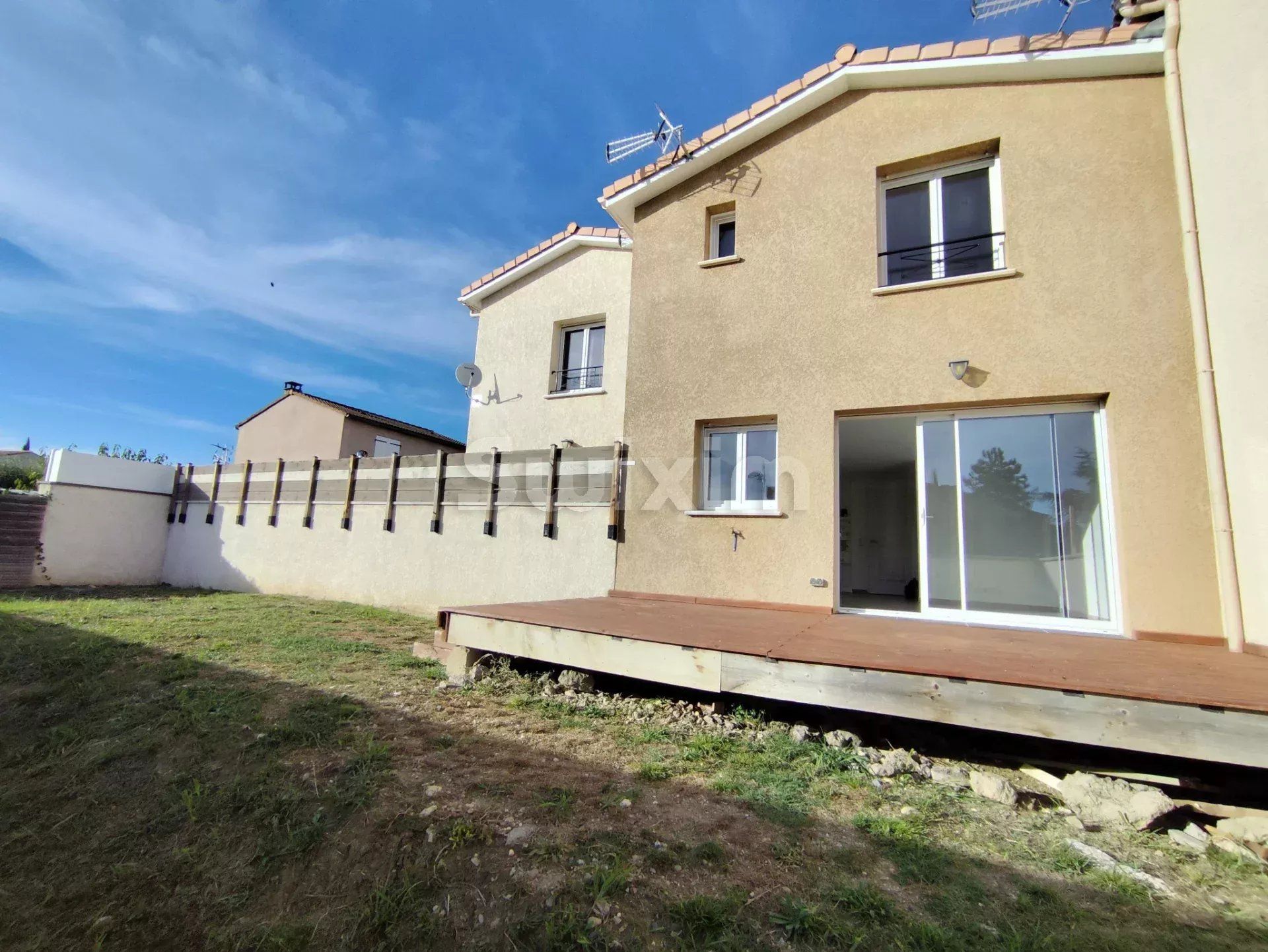 casa 3 Camere in vendita su Alès (30100)
