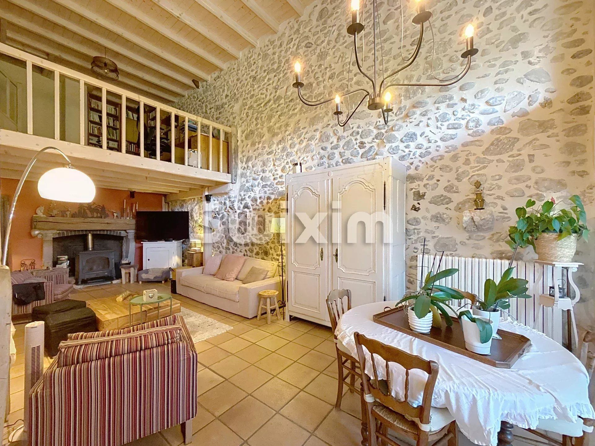 maison 8 Pièces en vente sur Prévessin-Moëns (01280)