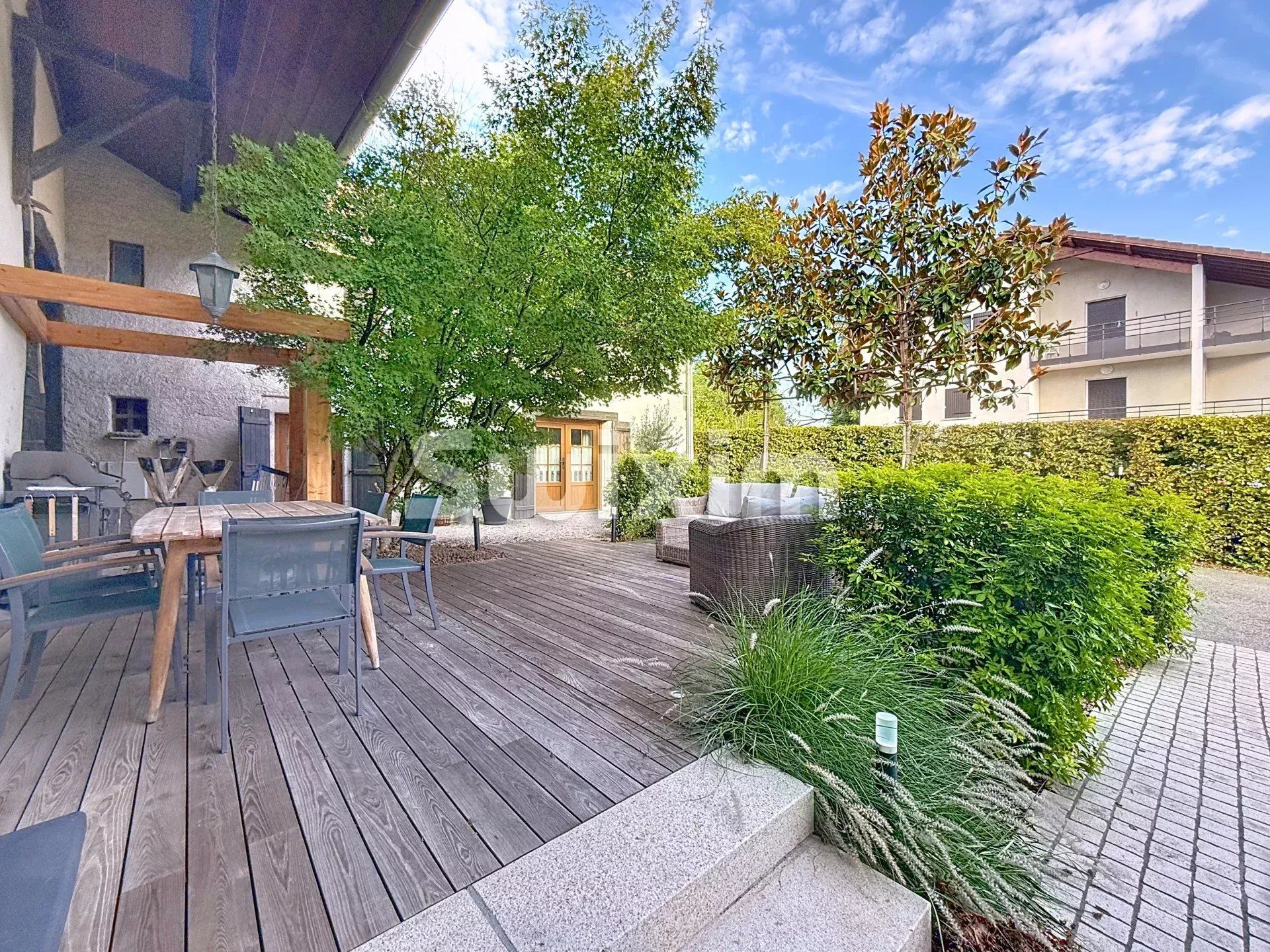 maison 8 Pièces en vente sur Prévessin-Moëns (01280)