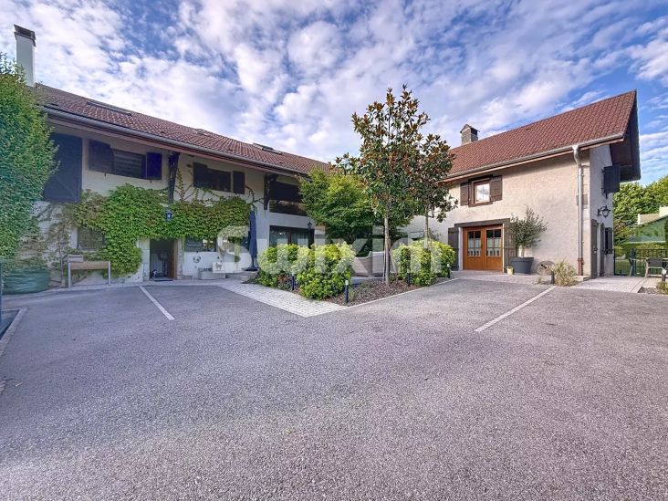 Vente Maison Prévessin-Moëns 8 Pièces 325 m²