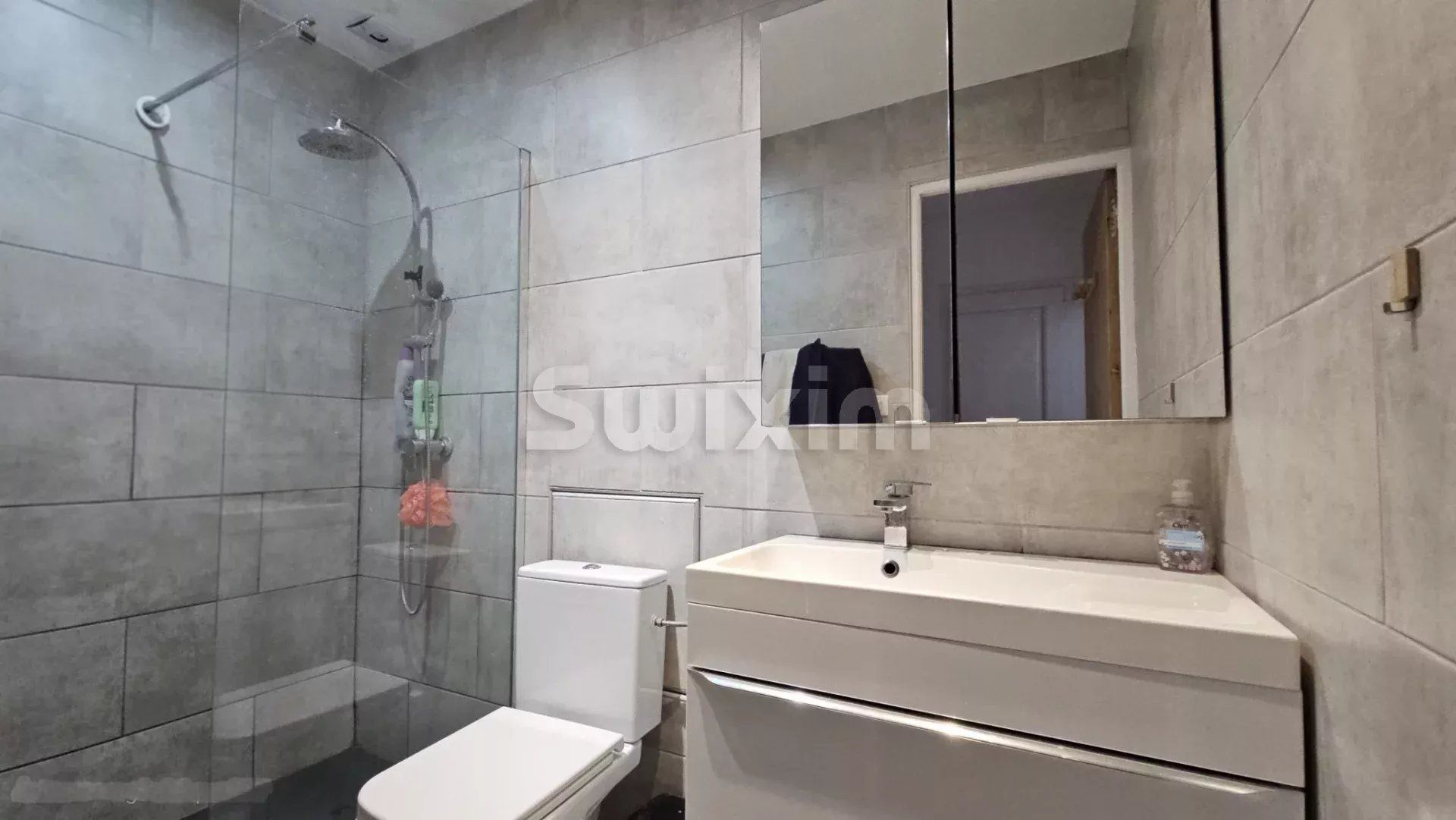 proprietà 19 Camere in vendita su Castillon-du-Gard (30210)