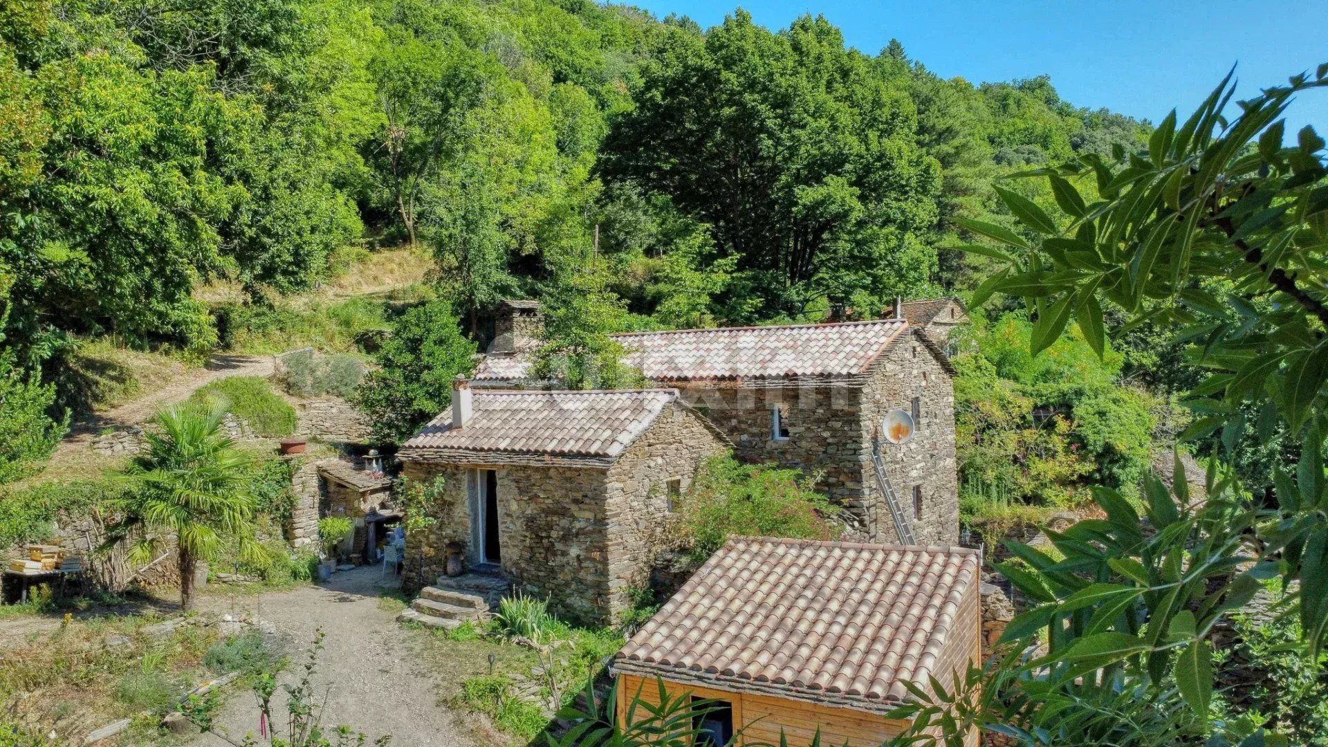 mas 8 Pièces en vente sur Vialas (48220)