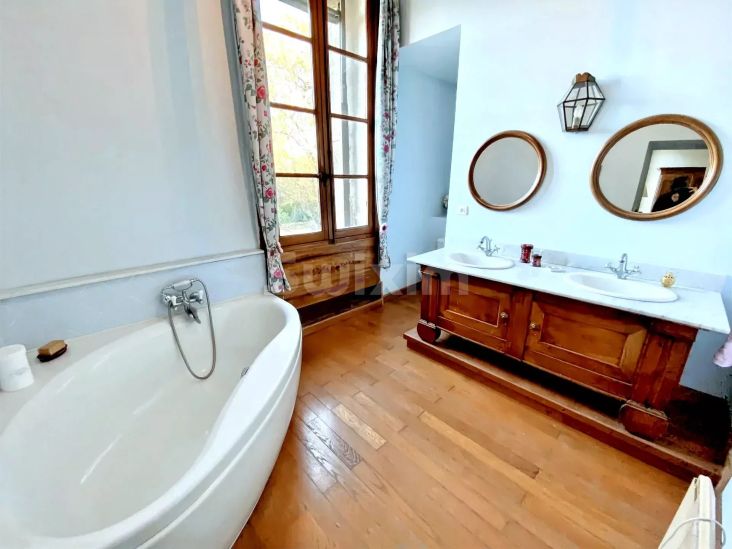 Vente Propriété Saint-Jean-de-Védas 9 Pièces 531 m²