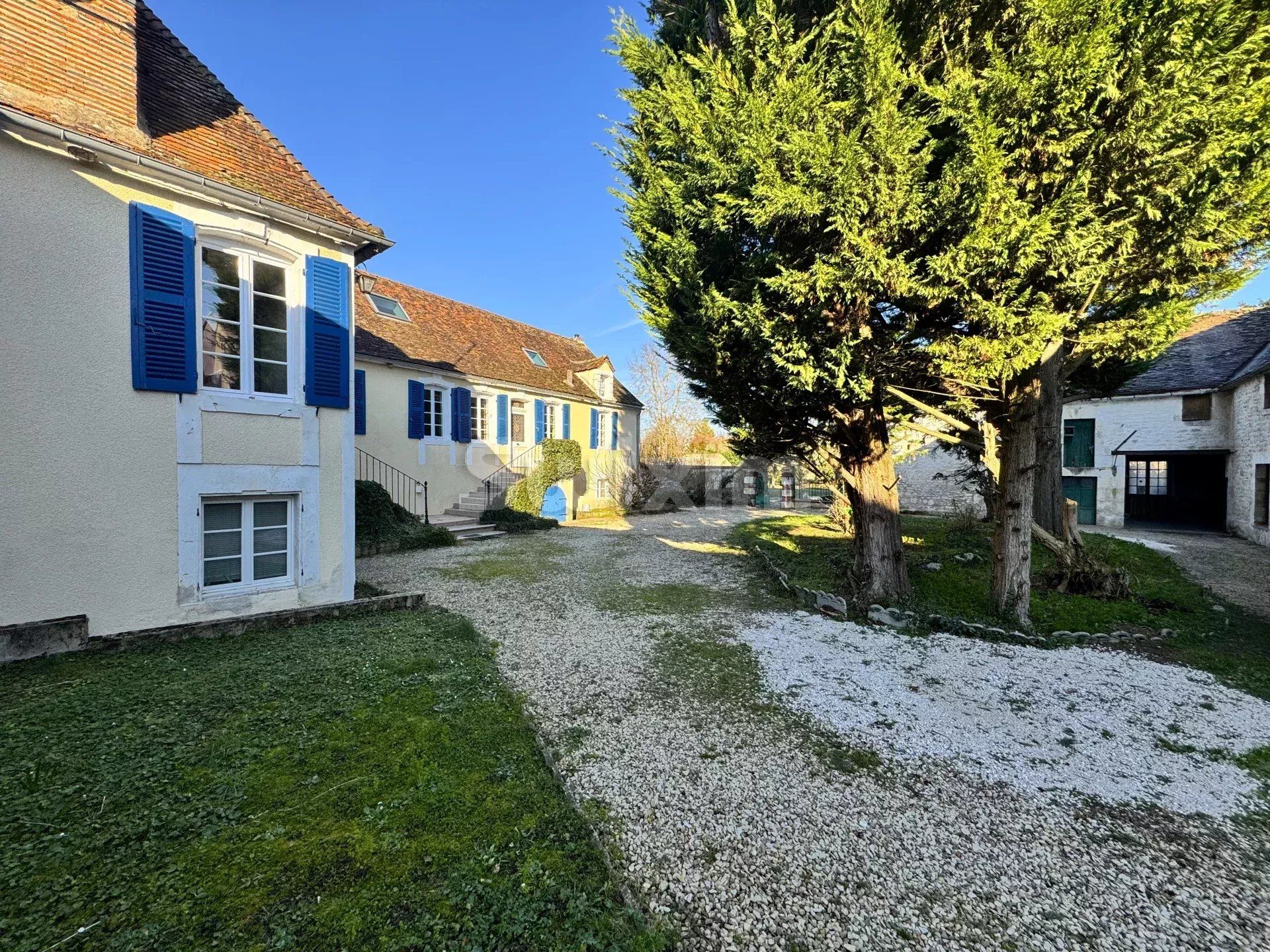 propriété 6 Pièces en vente sur Auxerre (89000)