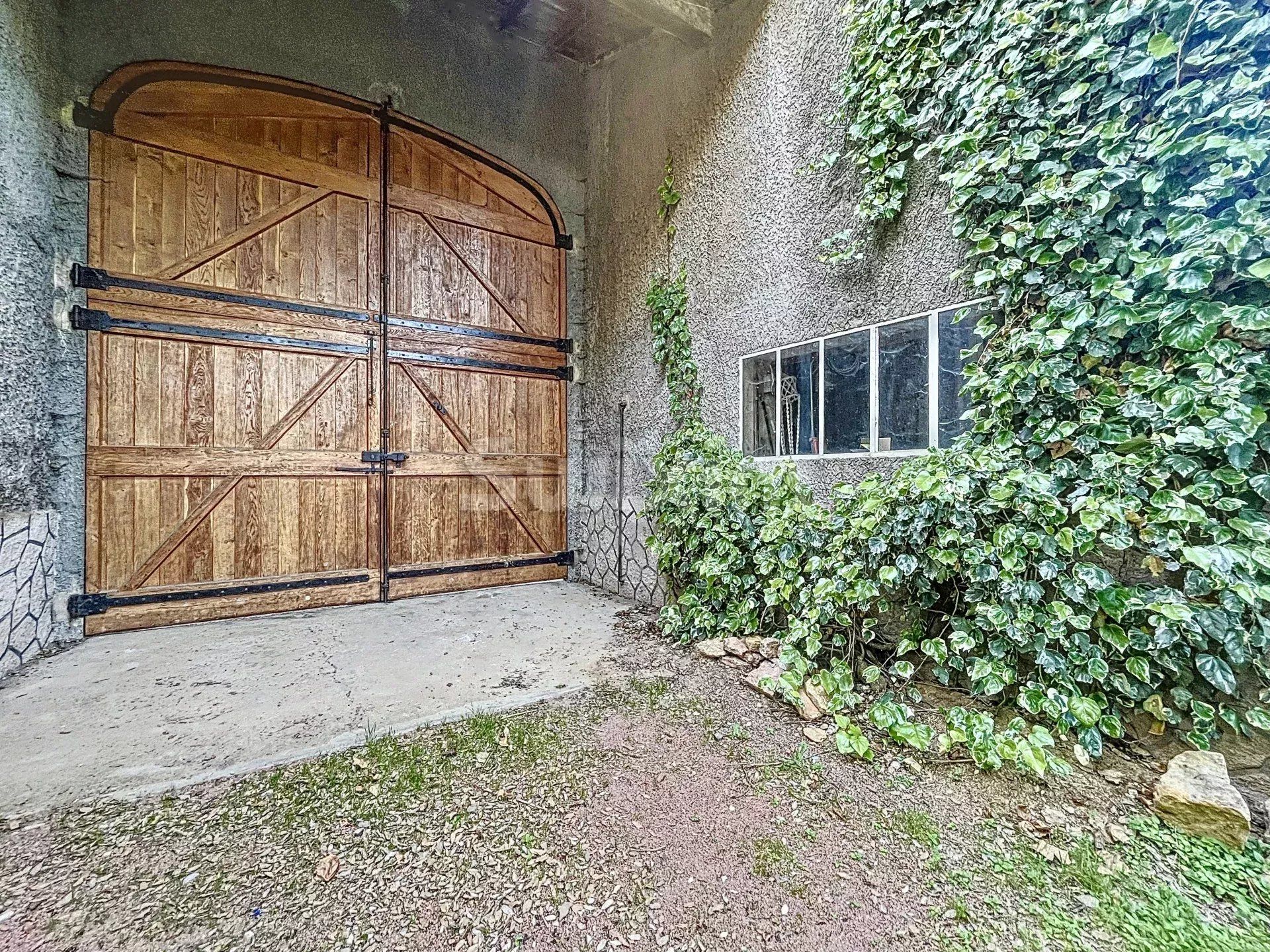 maison 9 Pièces en vente sur Villié-Morgon (69910)