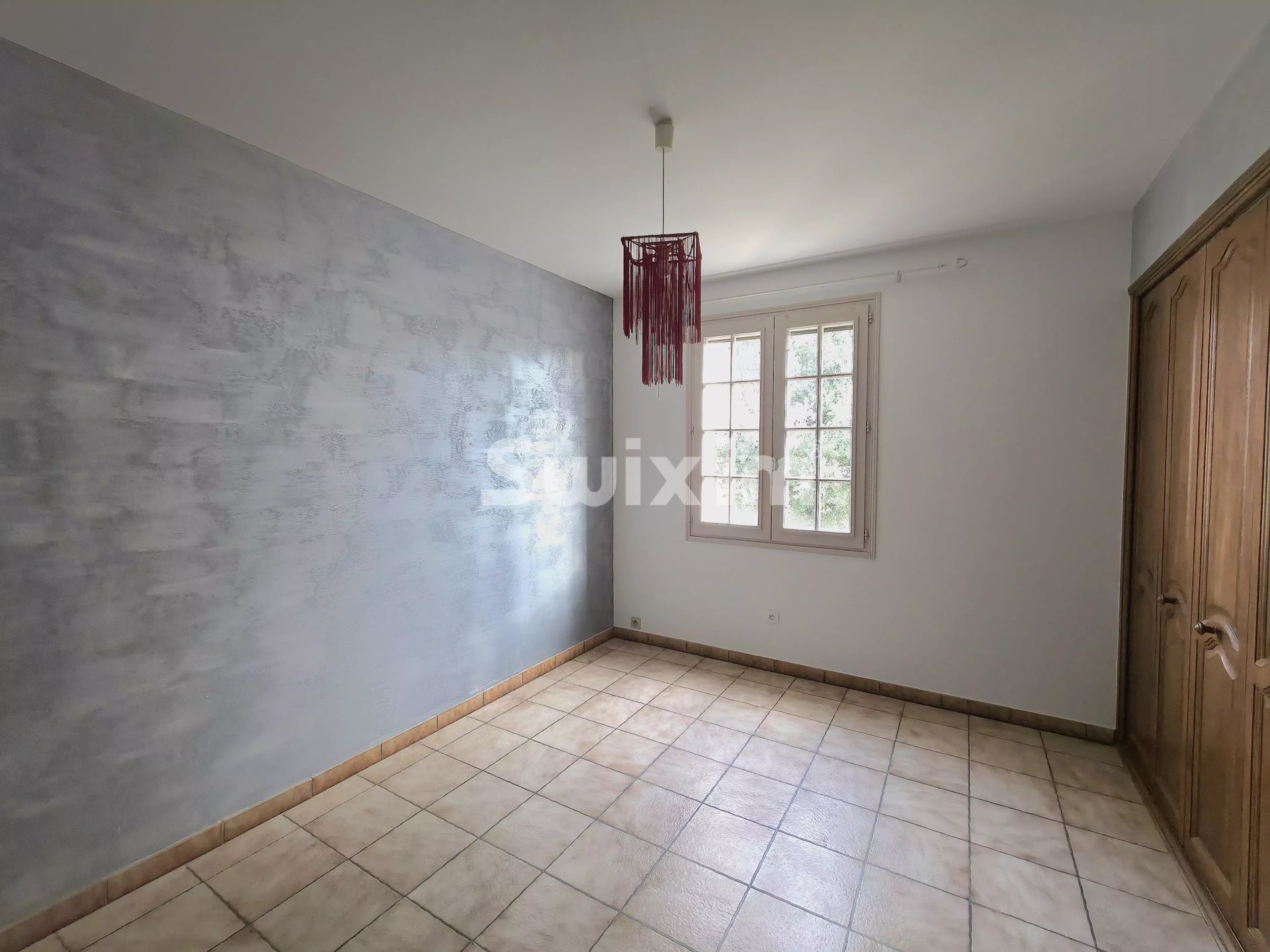 casa 6 Salas en venta en Grignan (26230)