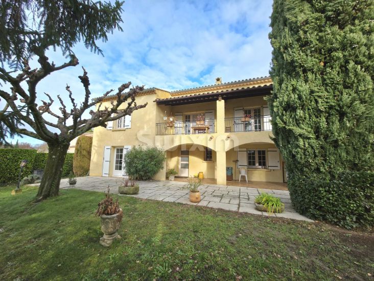 Vendita Casa Grignan 6&nbsp;Camere 196&nbsp;m²