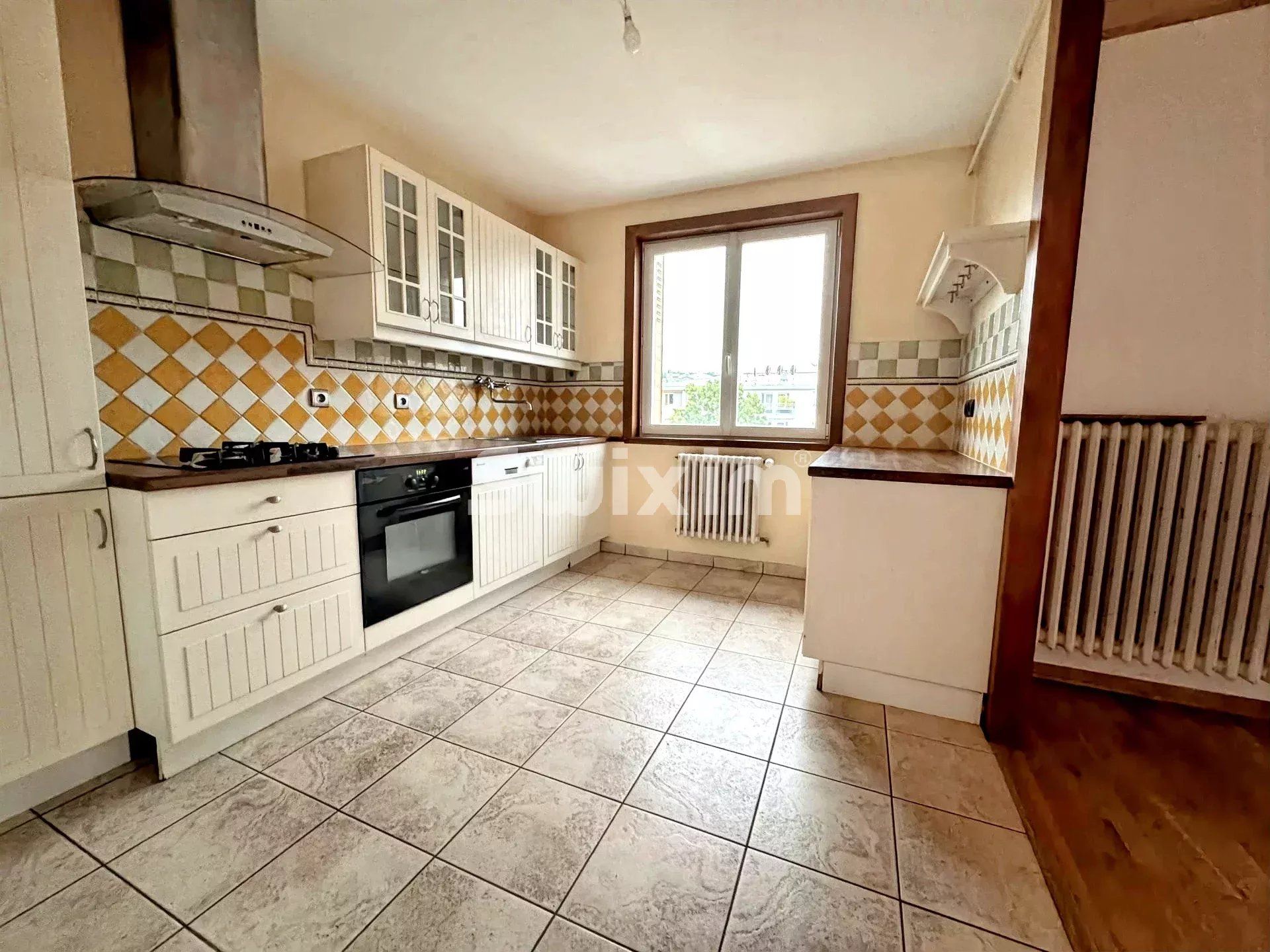 appartamento 4 Camere in vendita su La Roche-sur-Foron (74800)