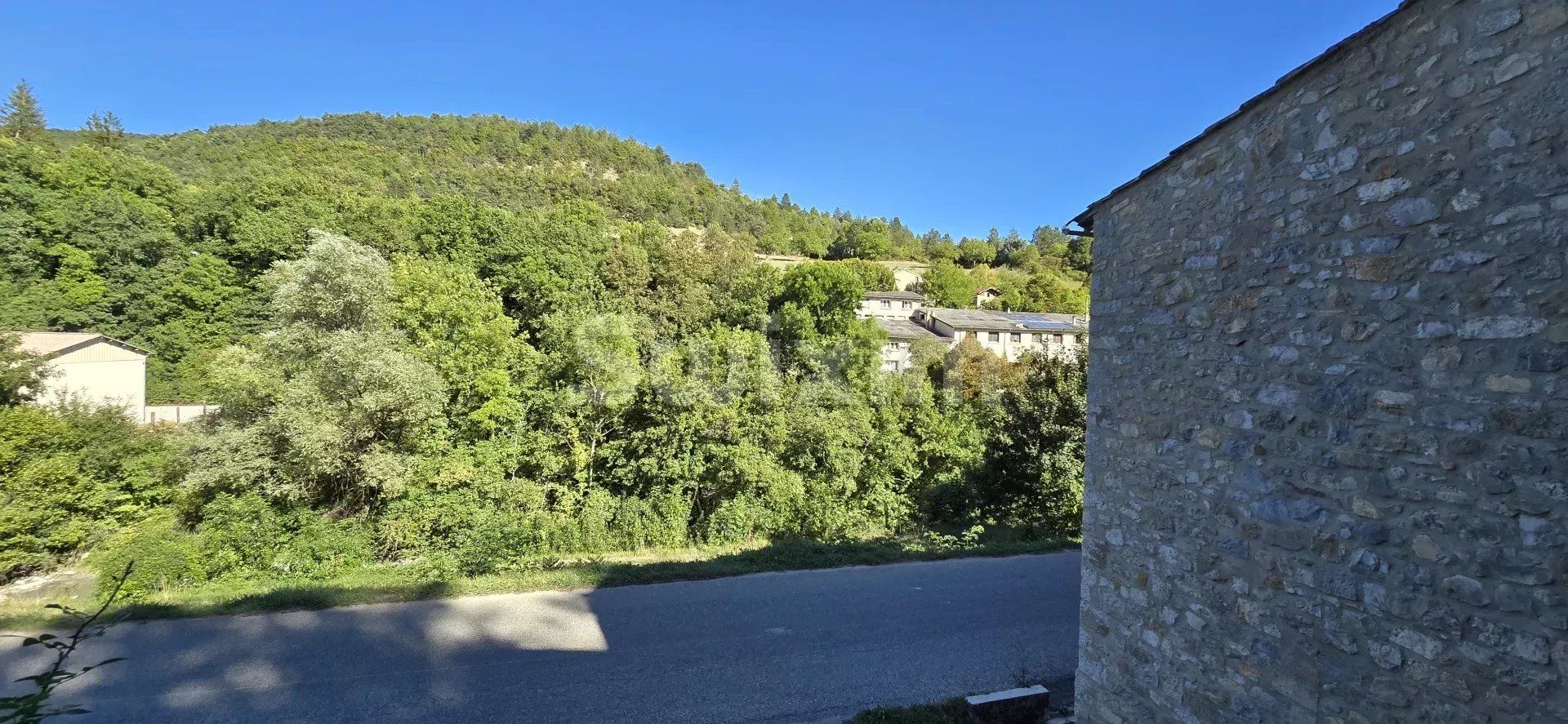 maison 7 Pièces en vente sur Saint-Nazaire-le-Désert (26340)