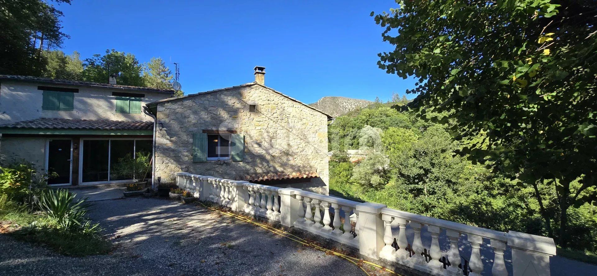 maison 7 Pièces en vente sur Saint-Nazaire-le-Désert (26340)