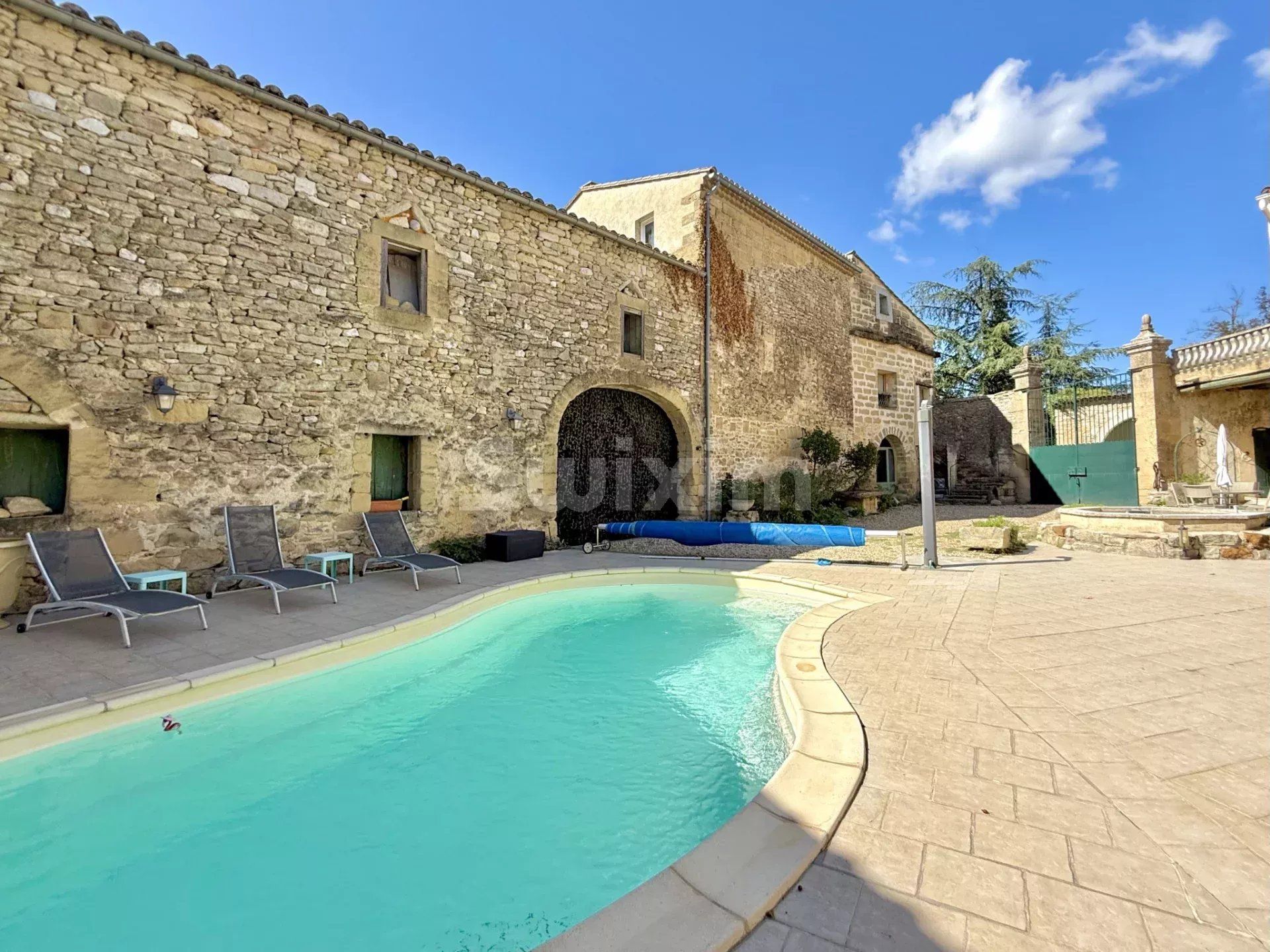 mas 17 Pièces en vente sur Uzès (30700)