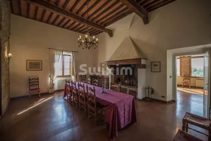 propriété viticole 30 Pièces en vente sur Siena (53100)