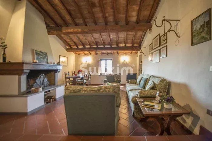 weingut 30 Zimmer zum verkauf auf Siena (53100)