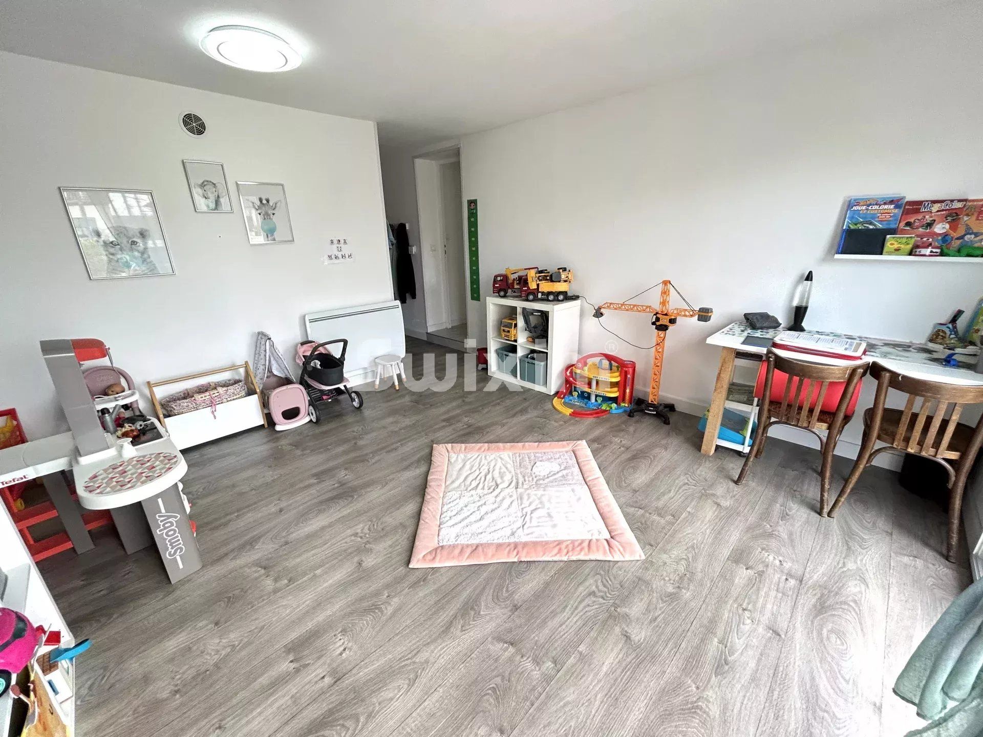 house 6 Rooms for sale on Auxonne (21130)