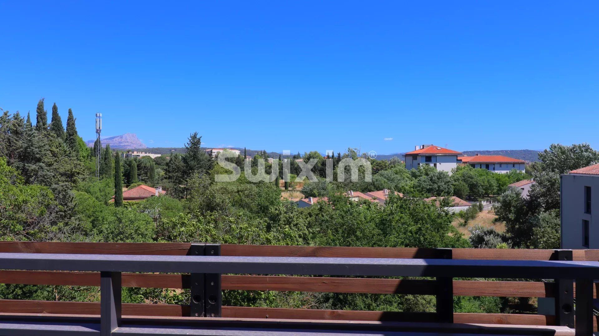 appartamento 5 Camere in vendita su Aix-en-Provence (13100)