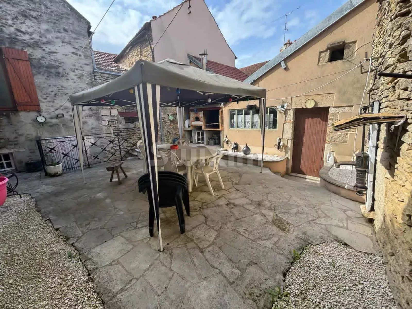 maison 7 Pièces en vente sur L'Isle-sur-Serein (89440)