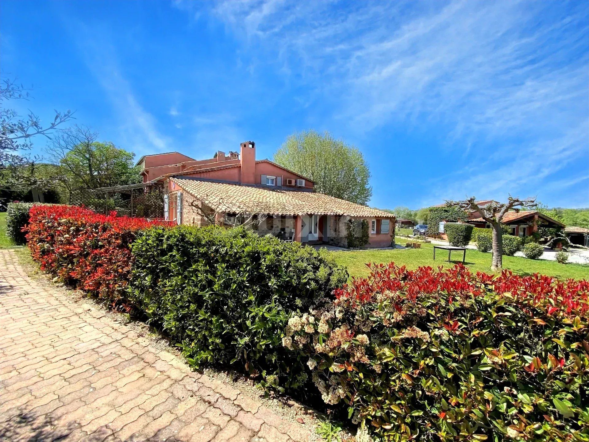 propriété 16 Pièces en vente sur Vidauban (83550)