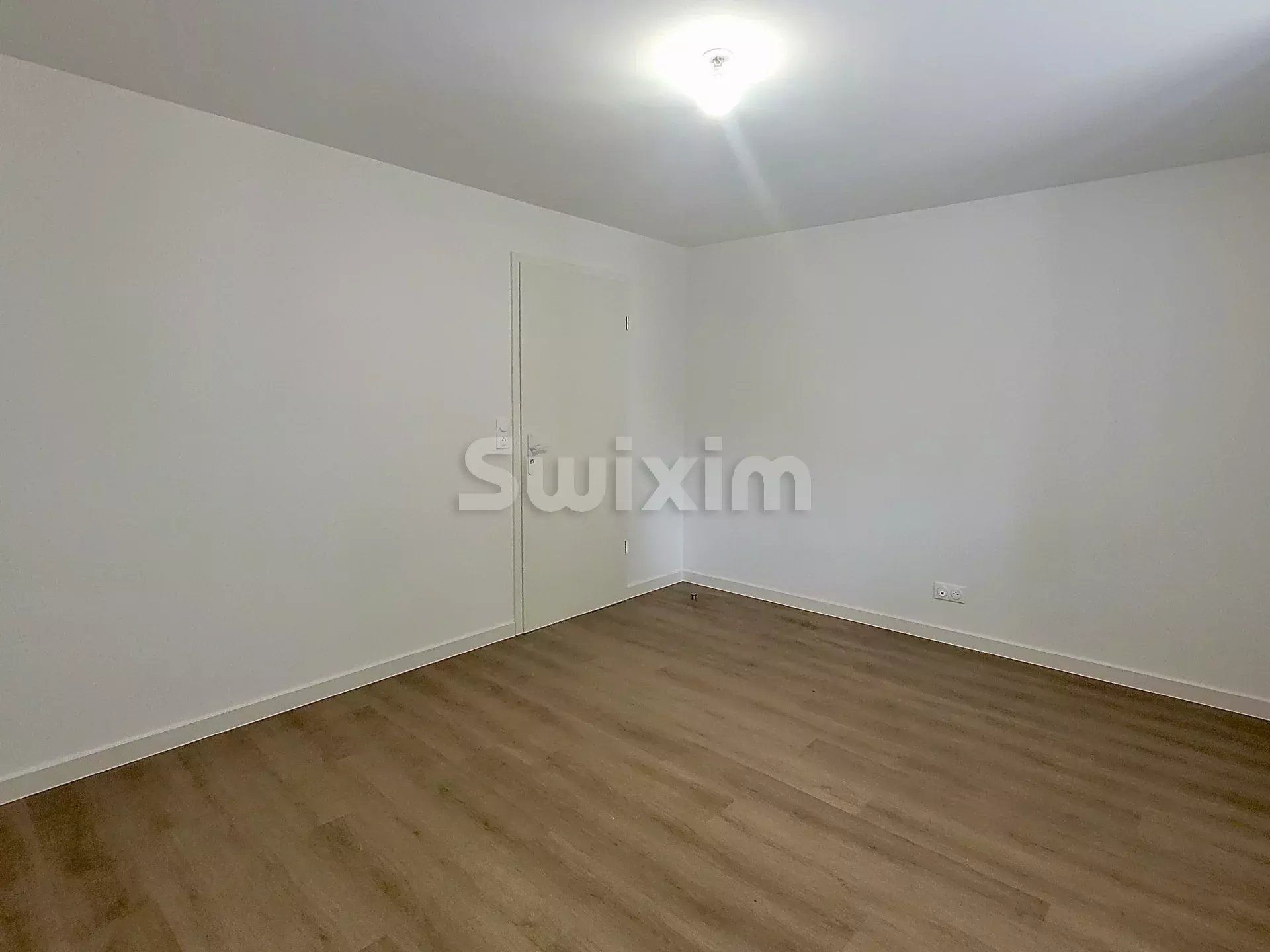 apartamento 4 Quartos para aluguer sobre Mouthe (25240)