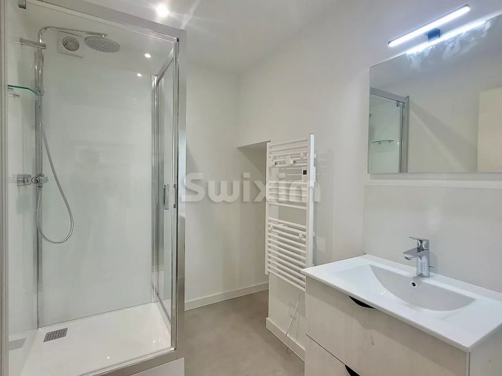 Aluguer Apartamento Mouthe 4 Quartos 86 m²