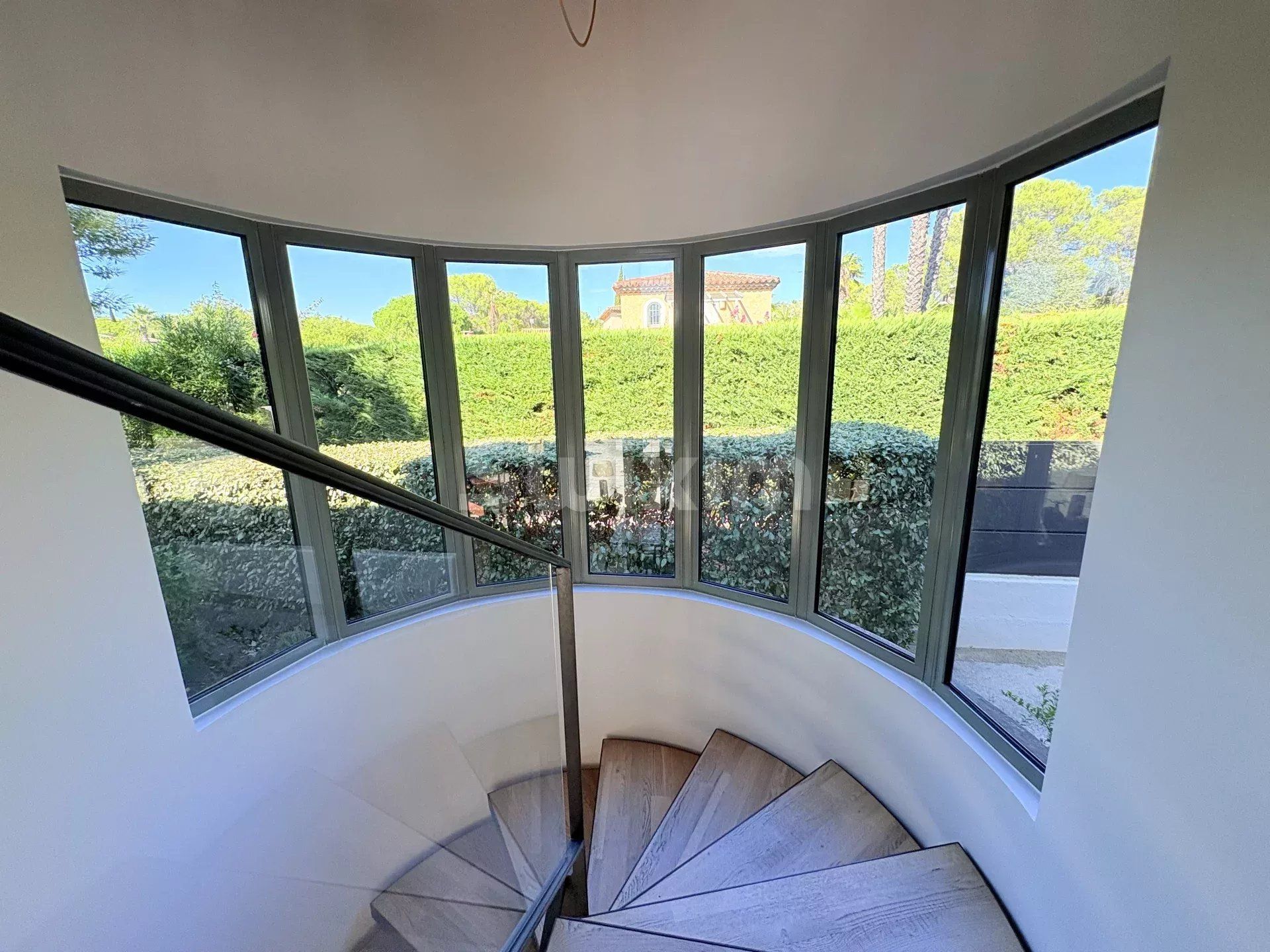 maison 6 Pièces en vente sur Saint-Raphaël (83700)