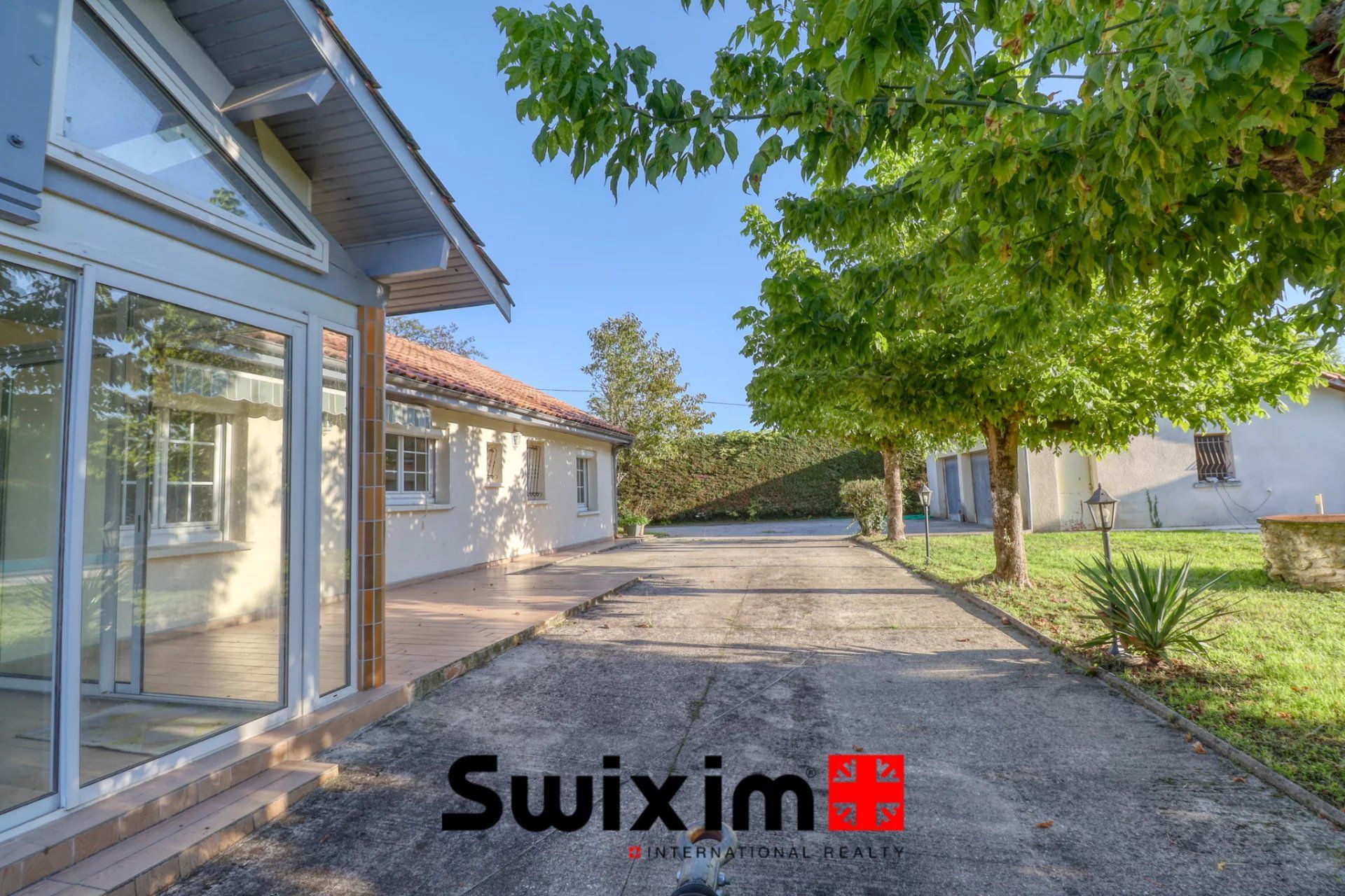 house 7 Rooms for sale on Saint-Laurent-Médoc (33112)