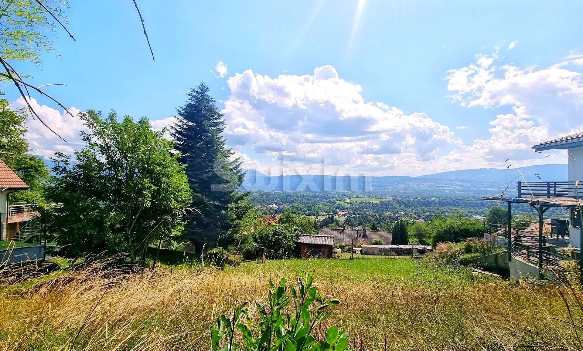 buildable land for sale on Bonne (74380)