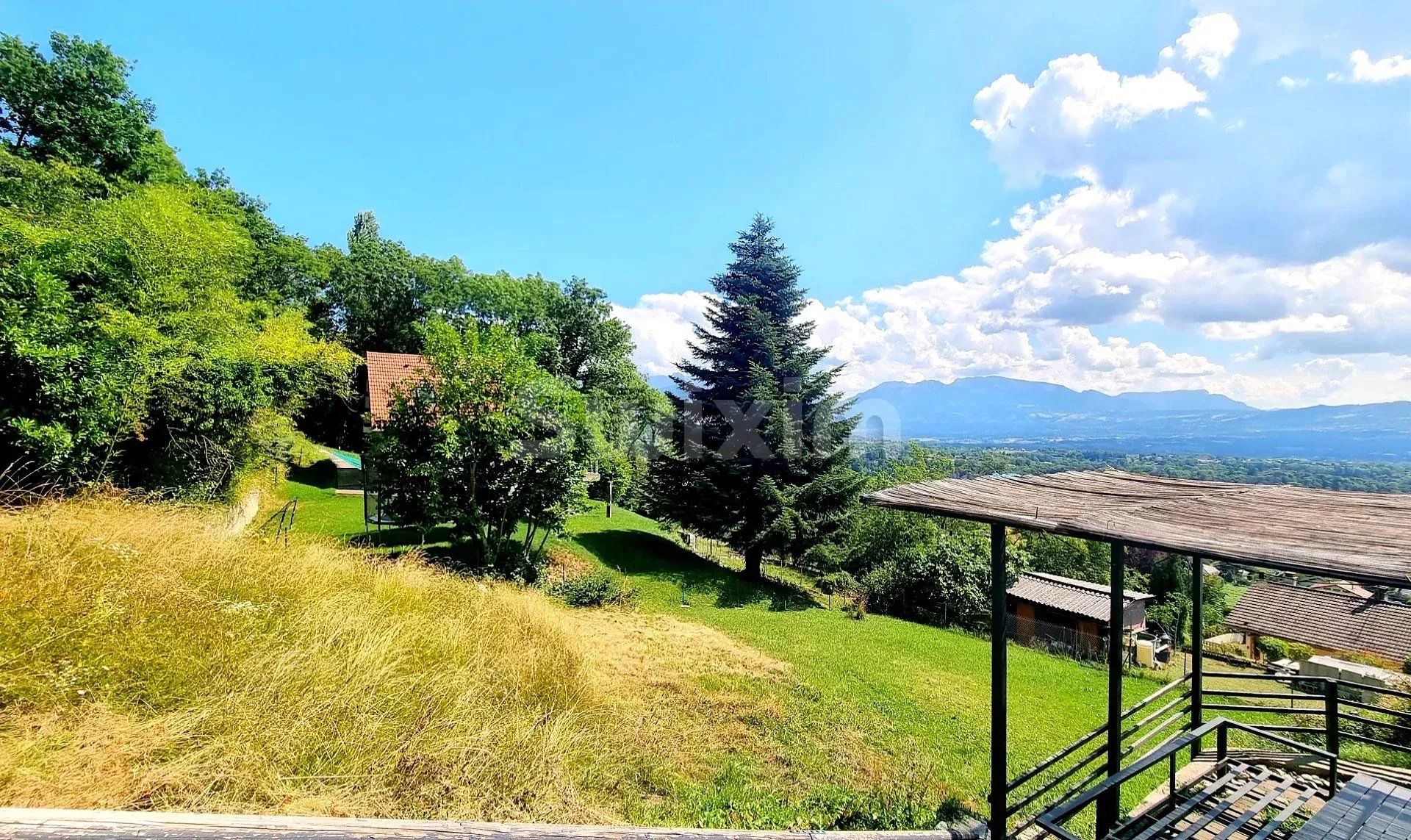 buildable land for sale on Bonne (74380)