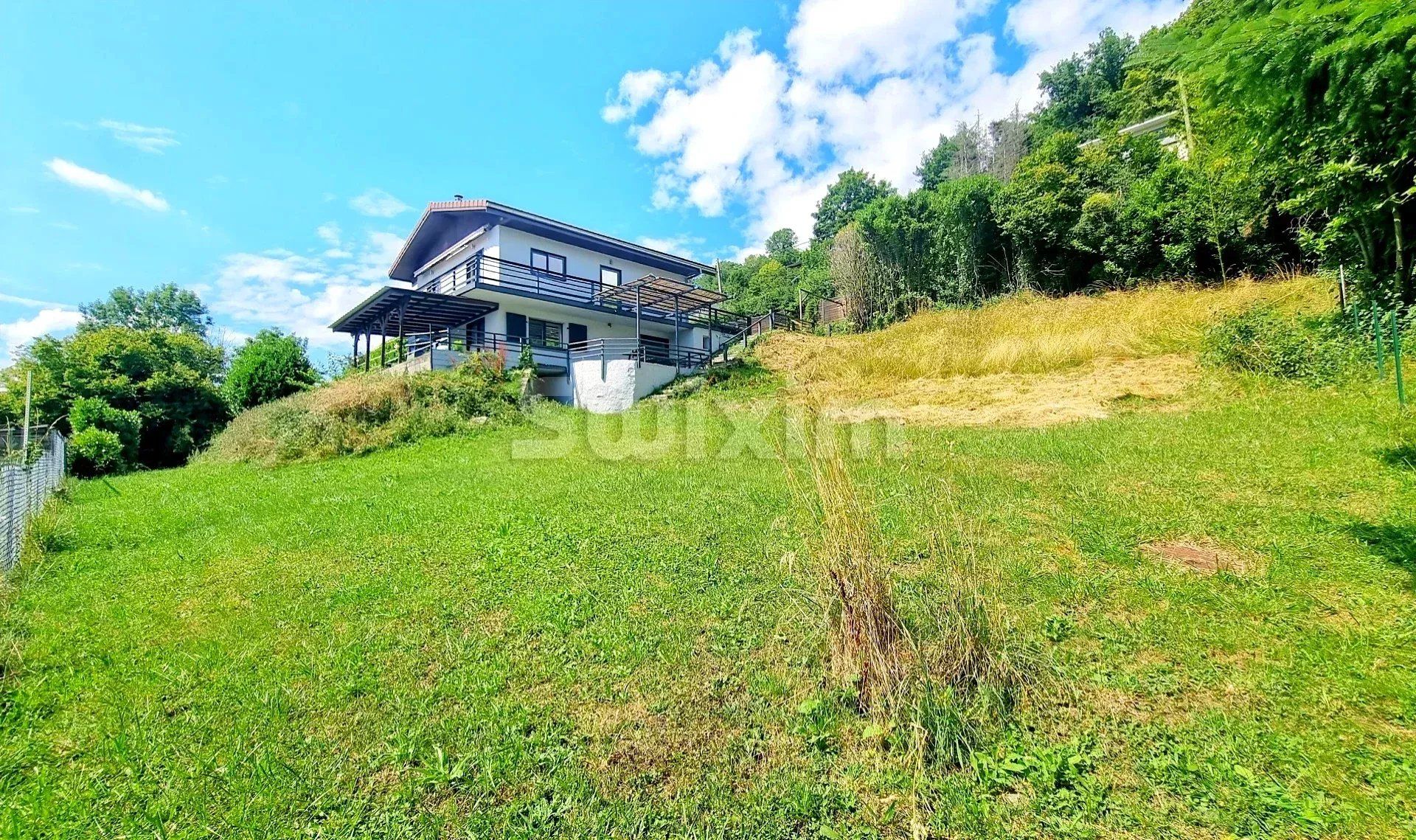 buildable land for sale on Bonne (74380)