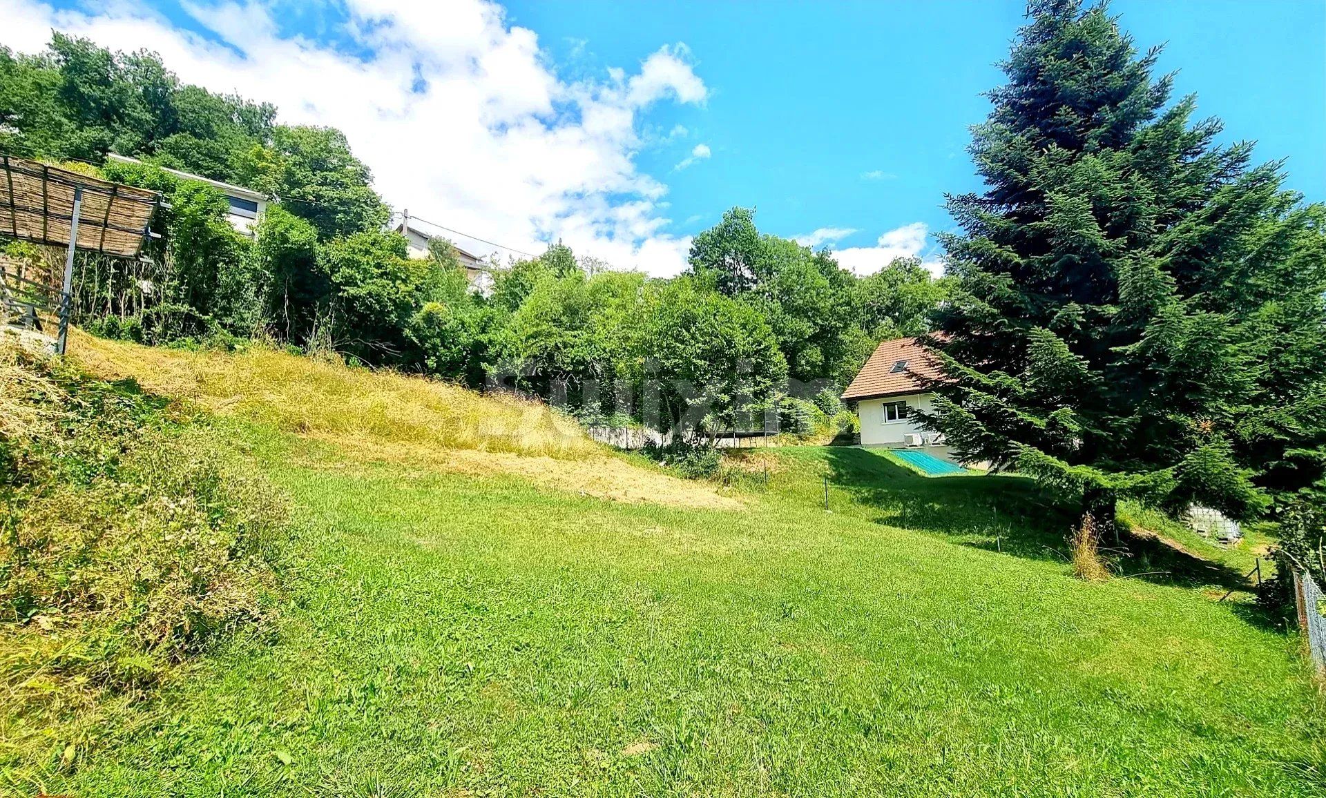 buildable land for sale on Bonne (74380)