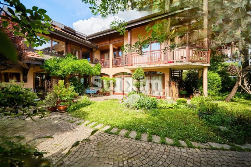 Vendita Casa Annecy-le-Vieux 10&nbsp;Camere 243.2&nbsp;m²