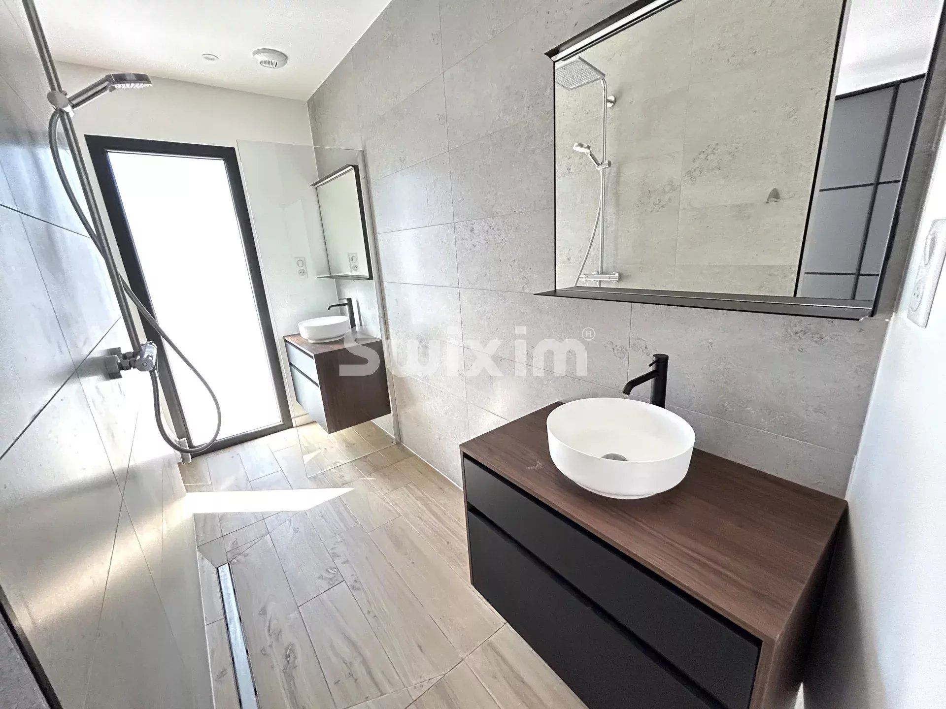 house 5 Rooms for sale on Authume (39100)