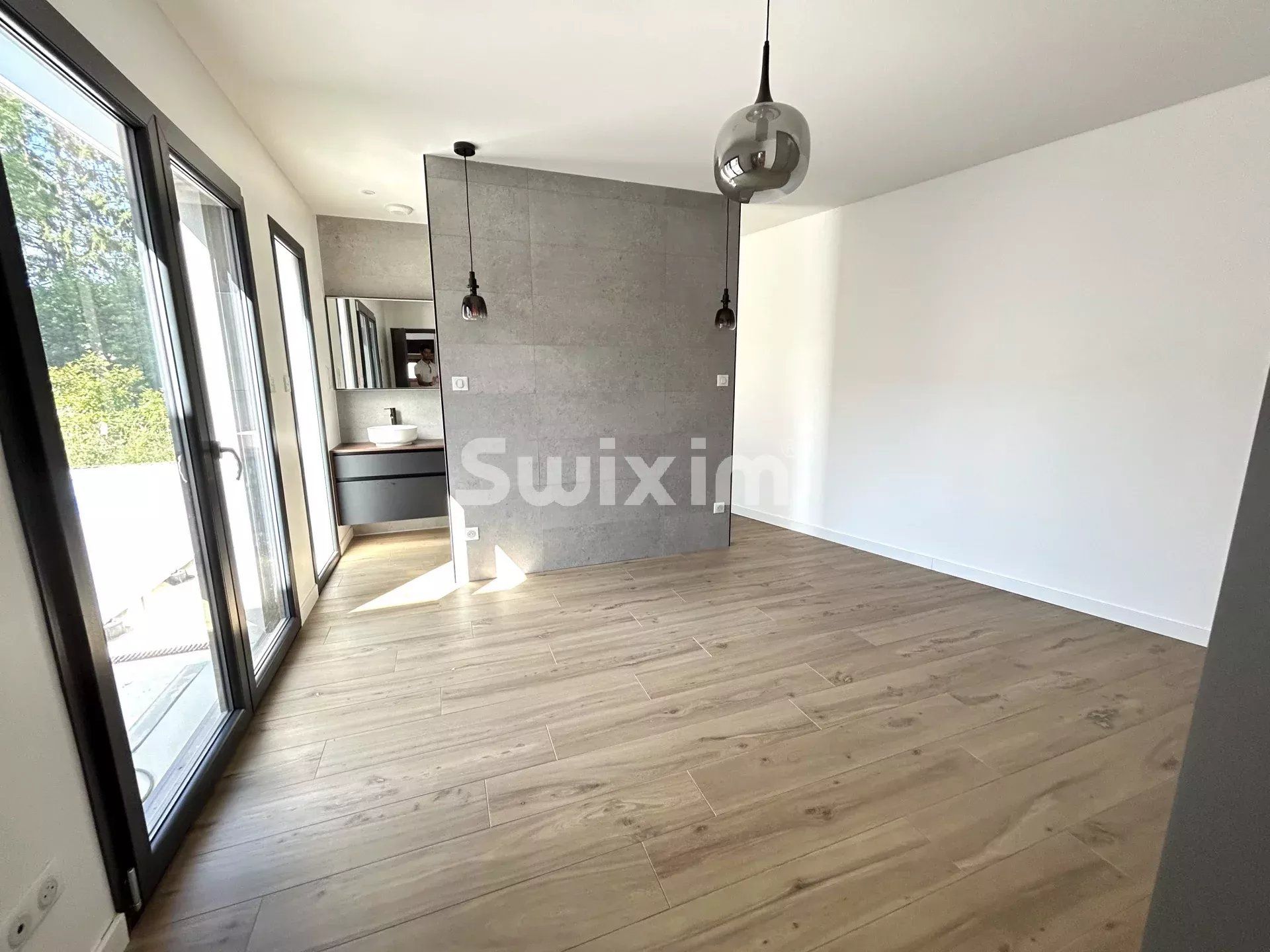 house 5 Rooms for sale on Authume (39100)