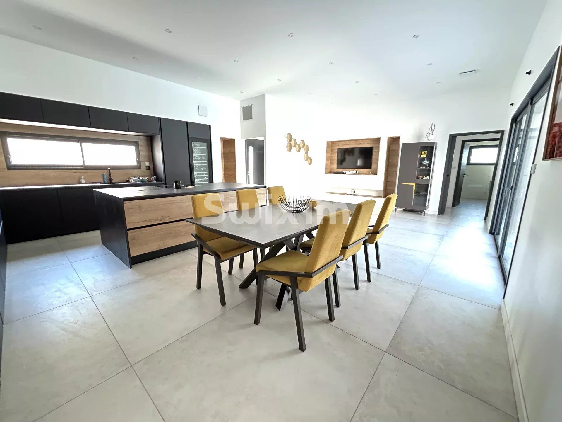 house 5 Rooms for sale on Authume (39100)