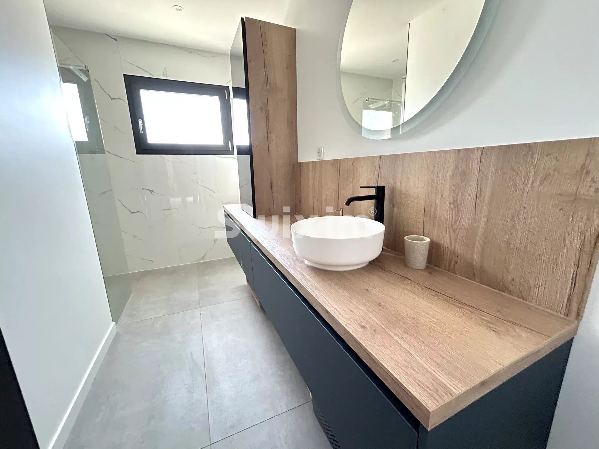 house 5 Rooms for sale on Authume (39100)