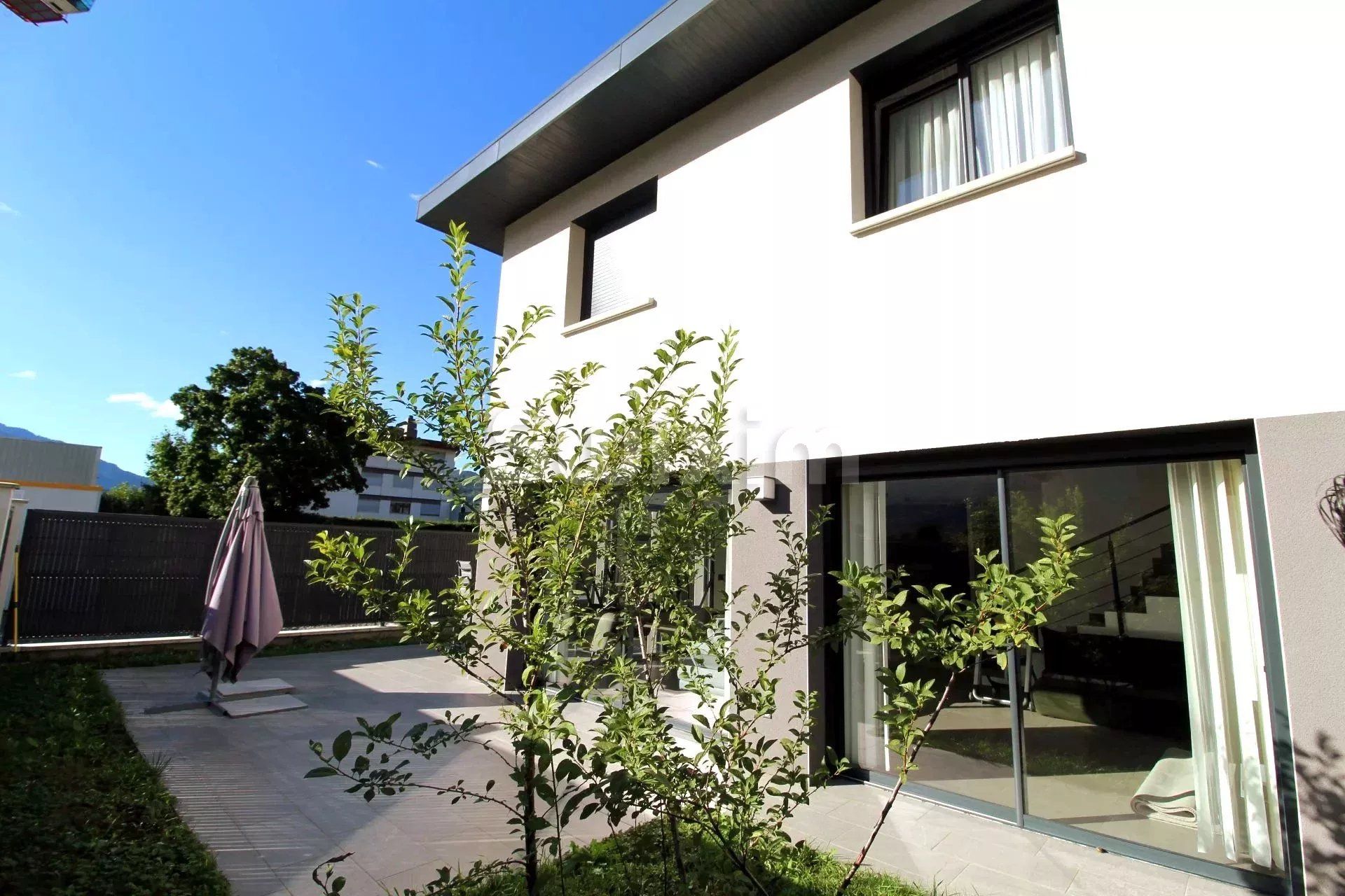 casa 5 Camere in vendita su Cluses (74300)