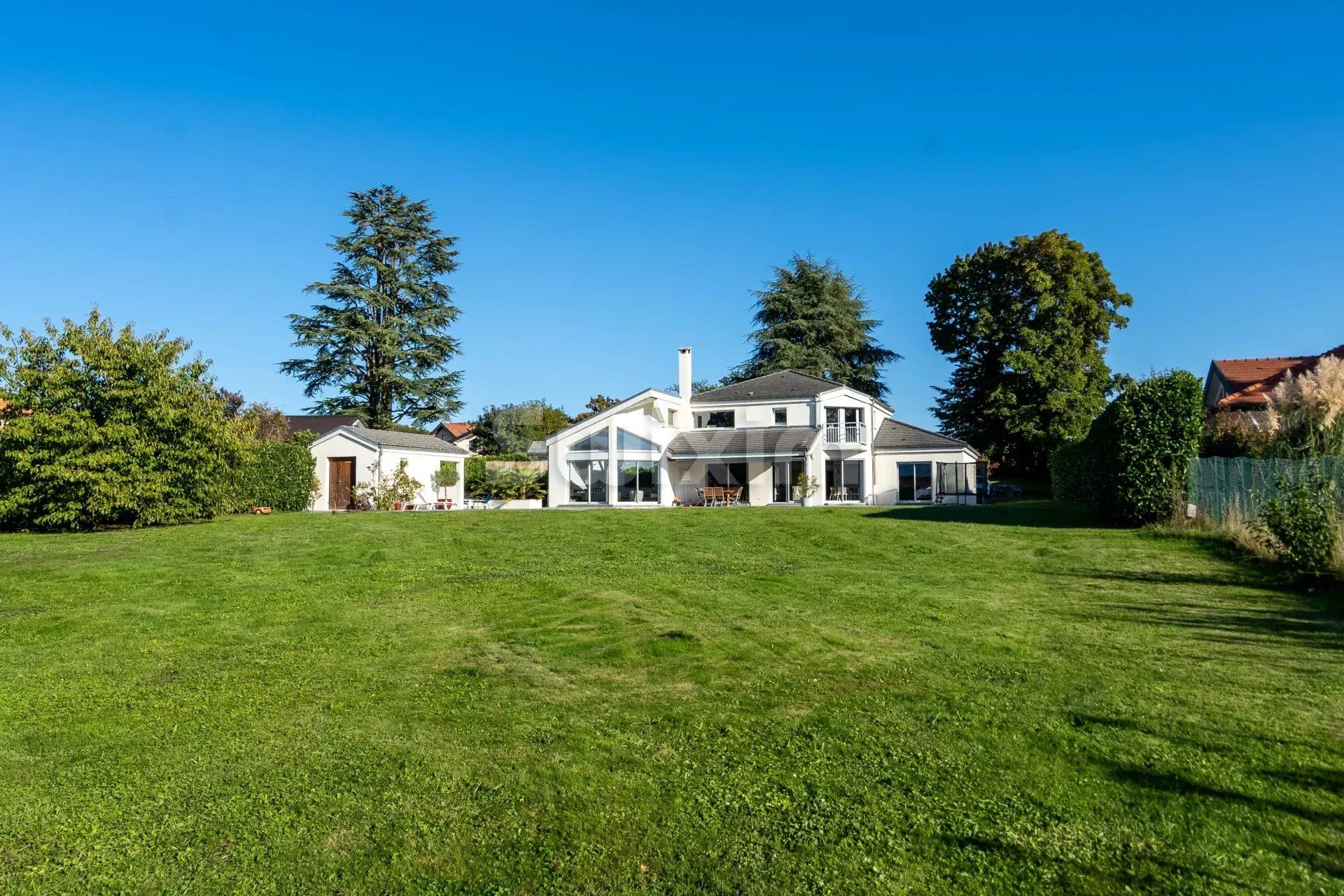 maison 8 Pièces en vente sur Nernier (74140)