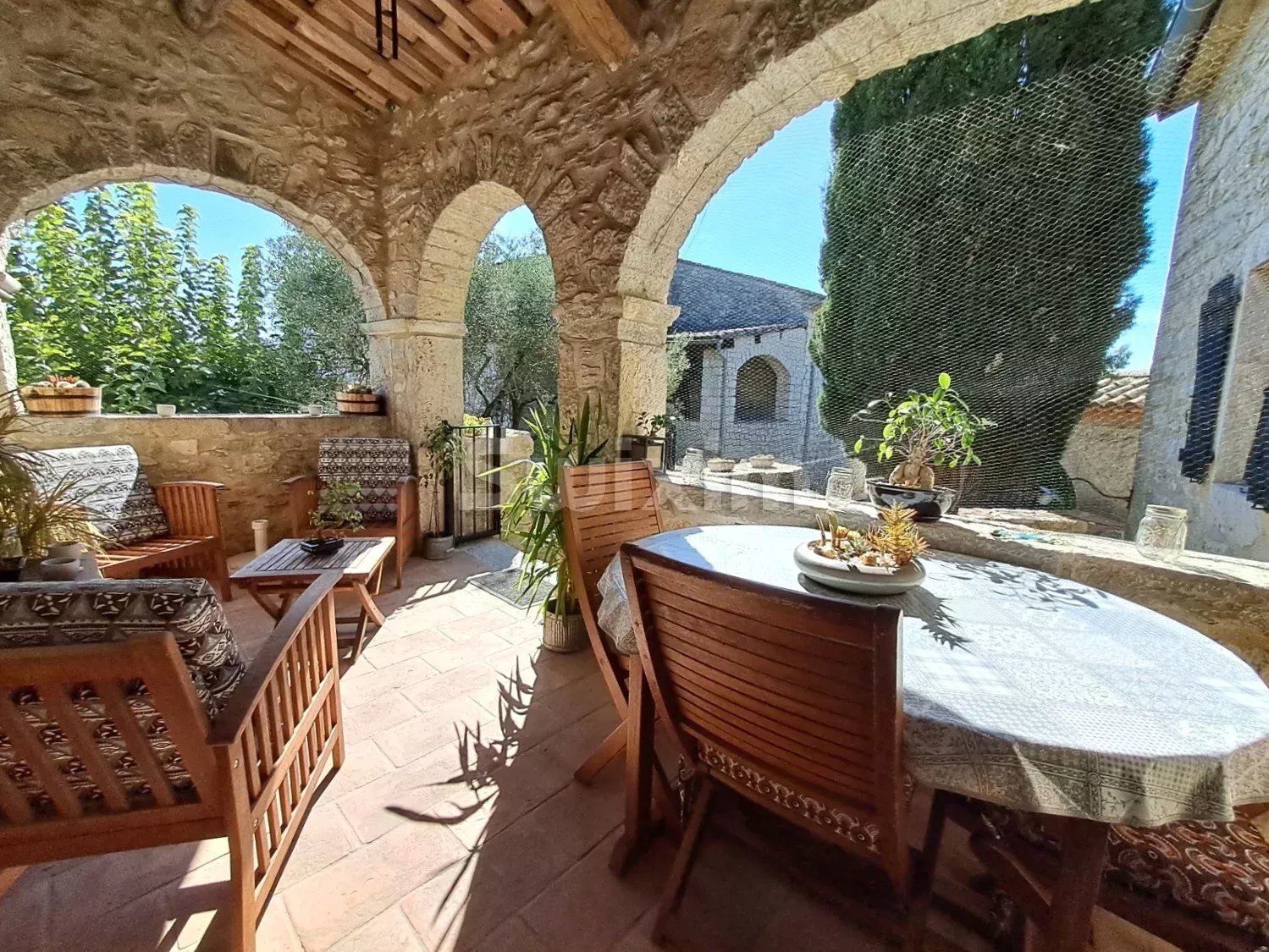 casa 5 Salas en venta en Saint-André-de-Cruzières (07460)