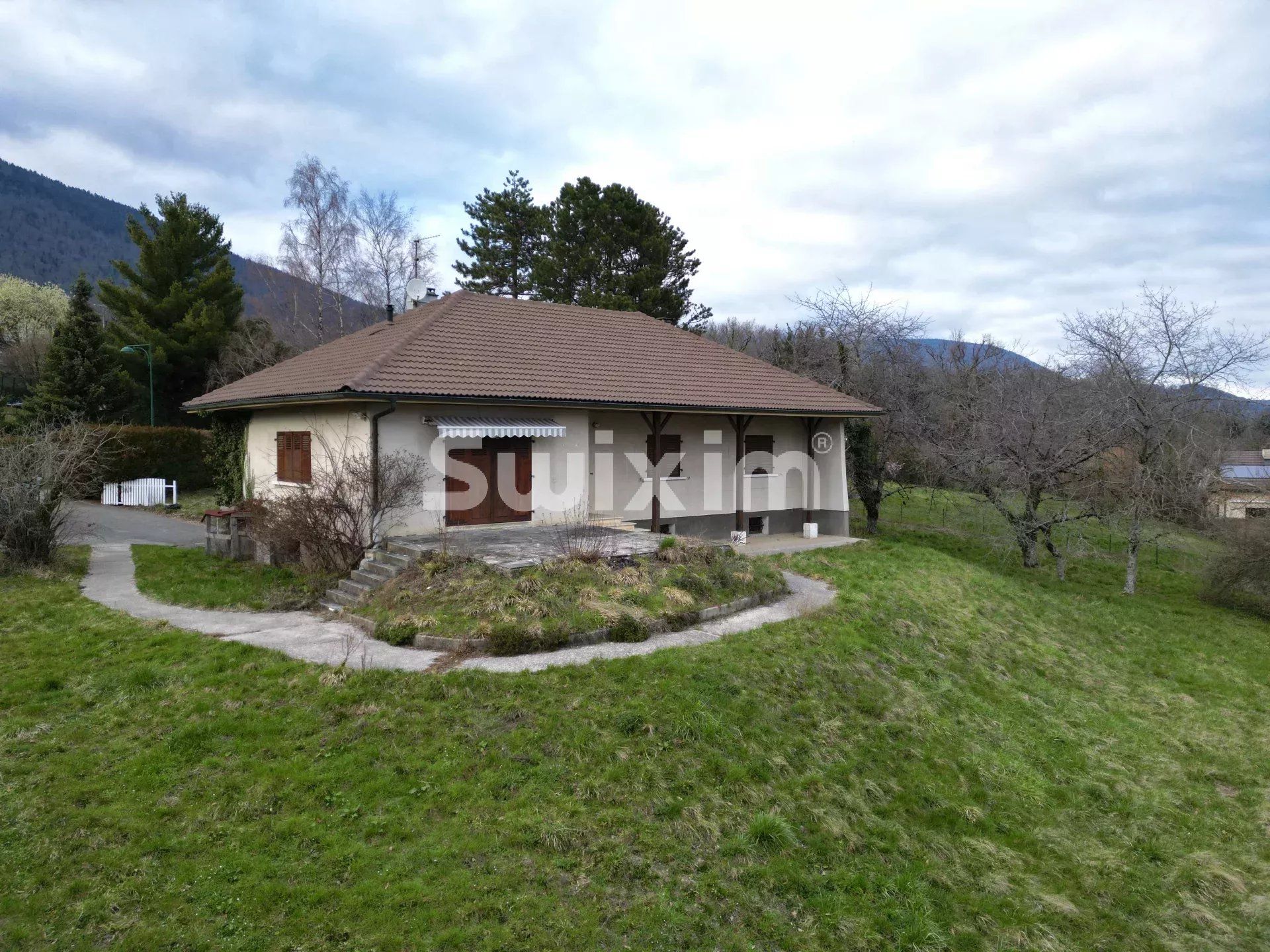 casa 6 Salas en venta en Échenevex (01170)