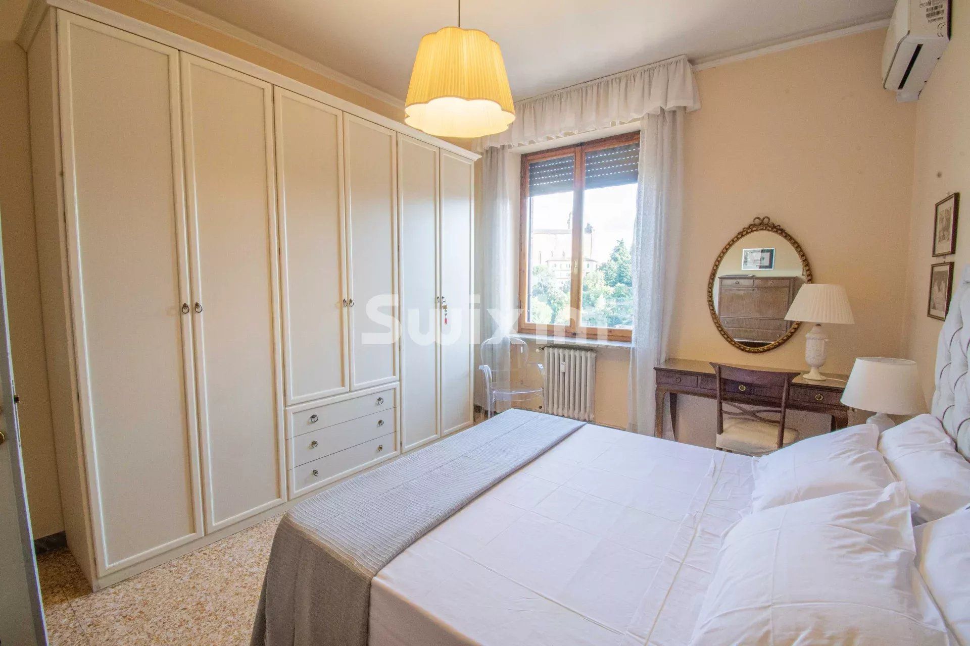 apartment 5 Rooms for rent on Siena (53100)